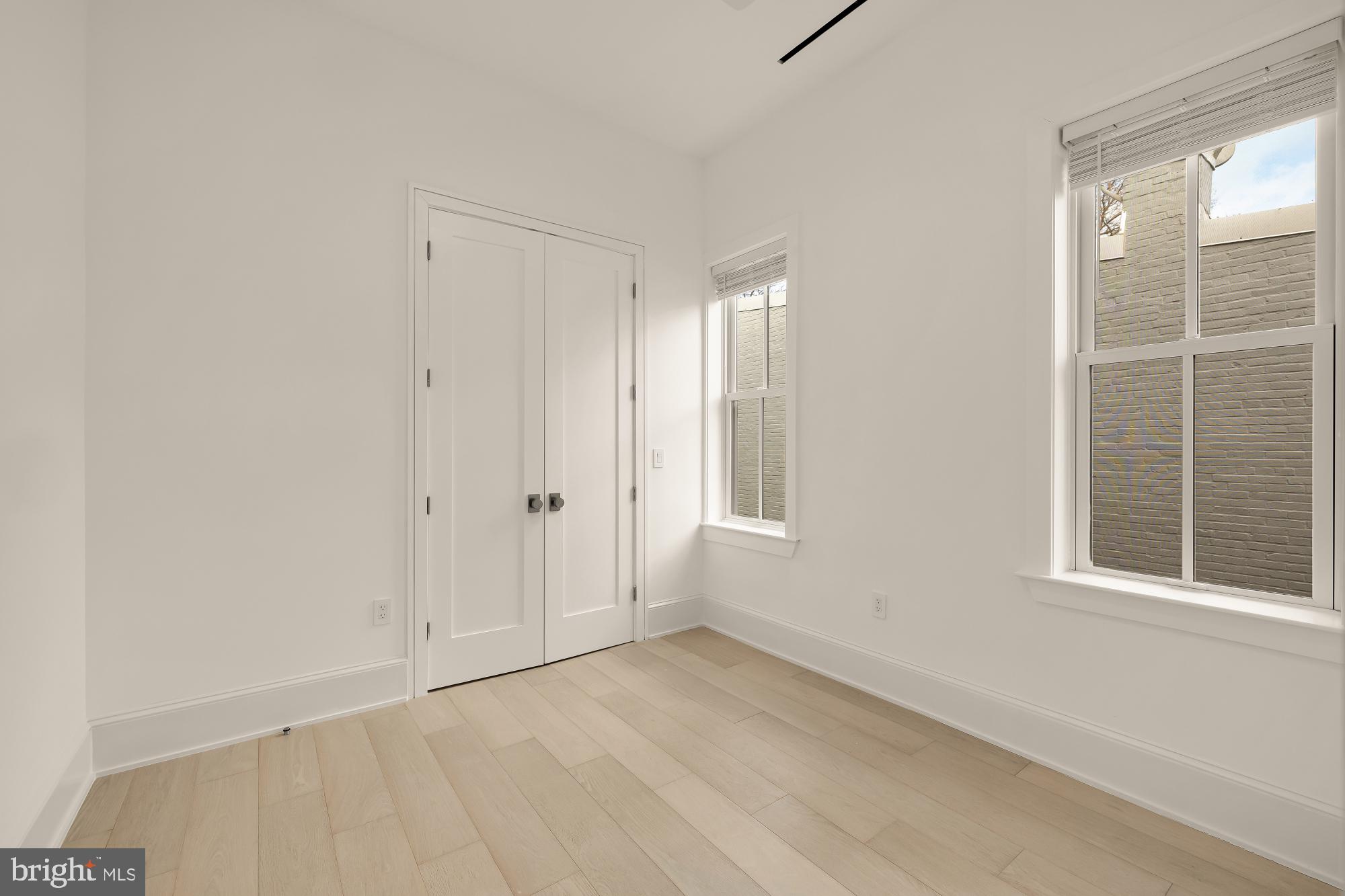 CAPITOL HILL - Residential