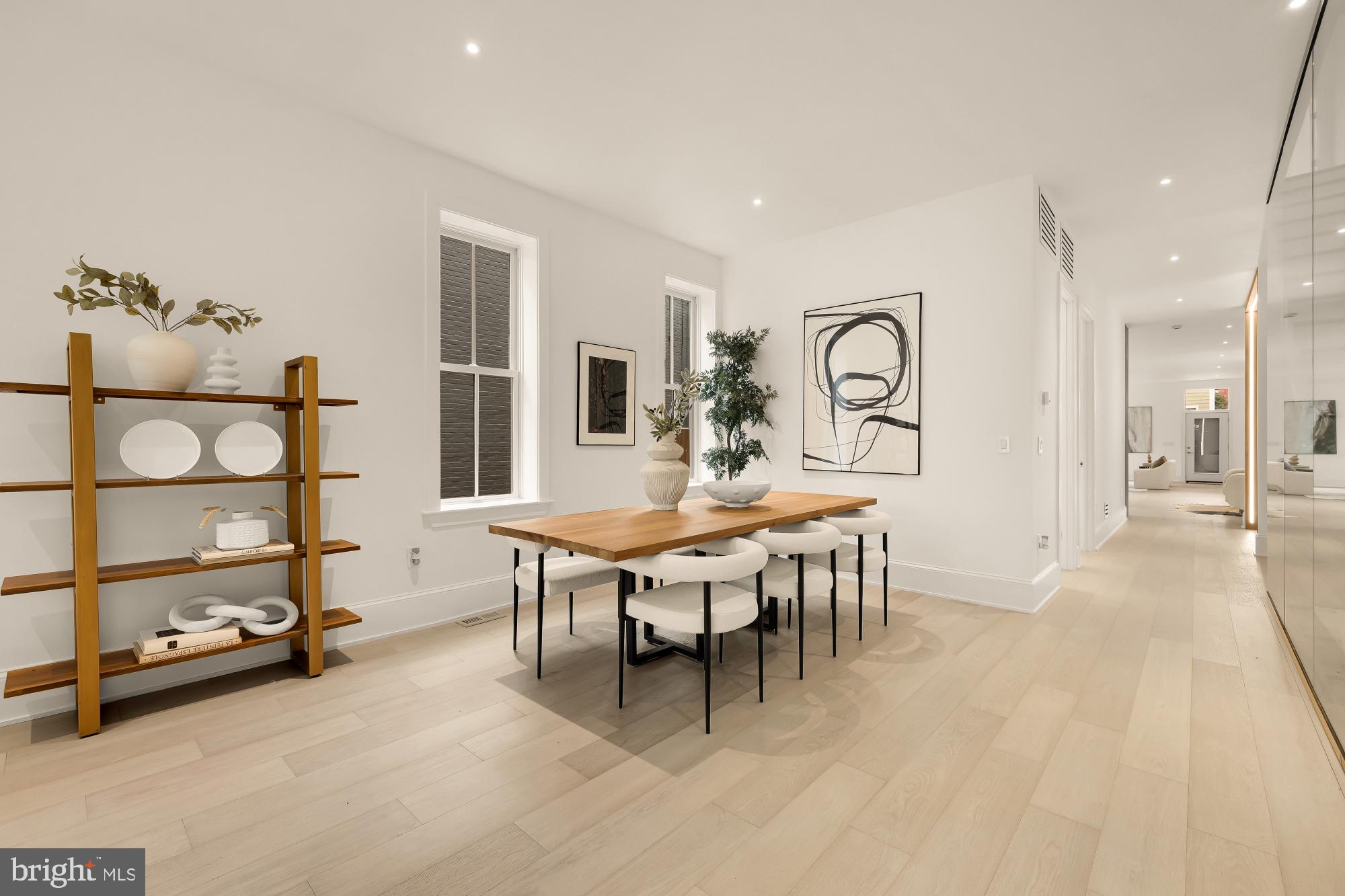 CAPITOL HILL - Residential