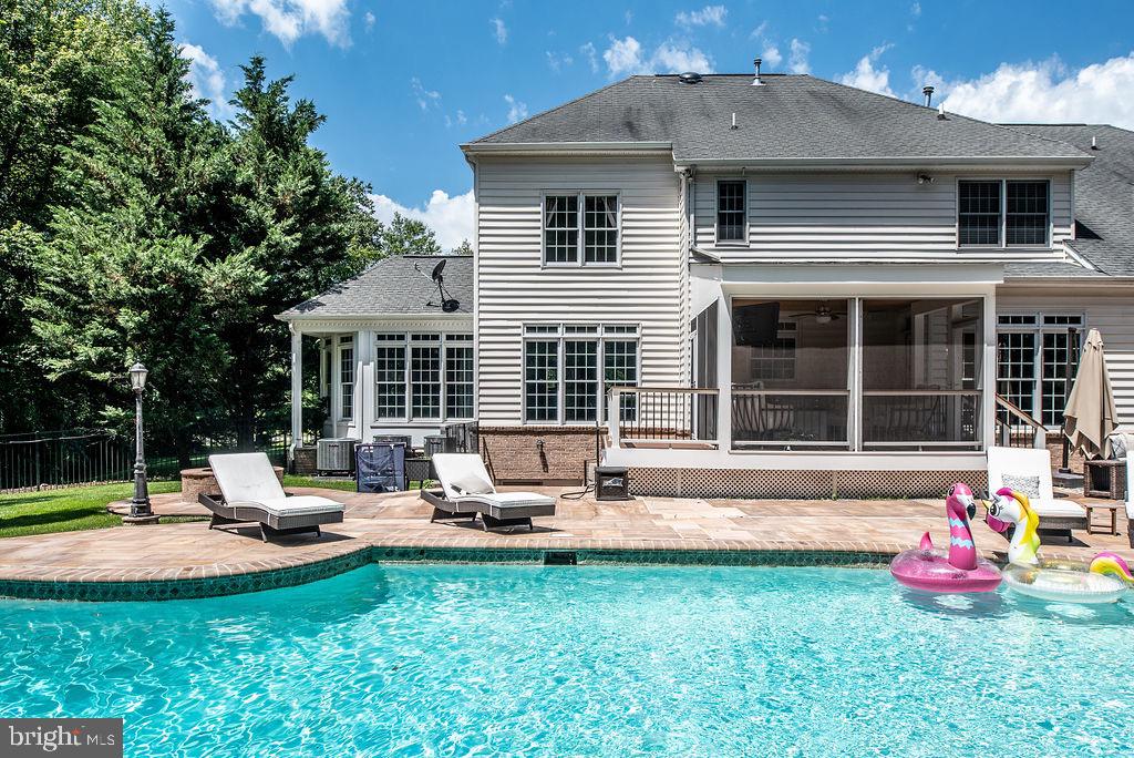EVERGREEN WOODS - Residential