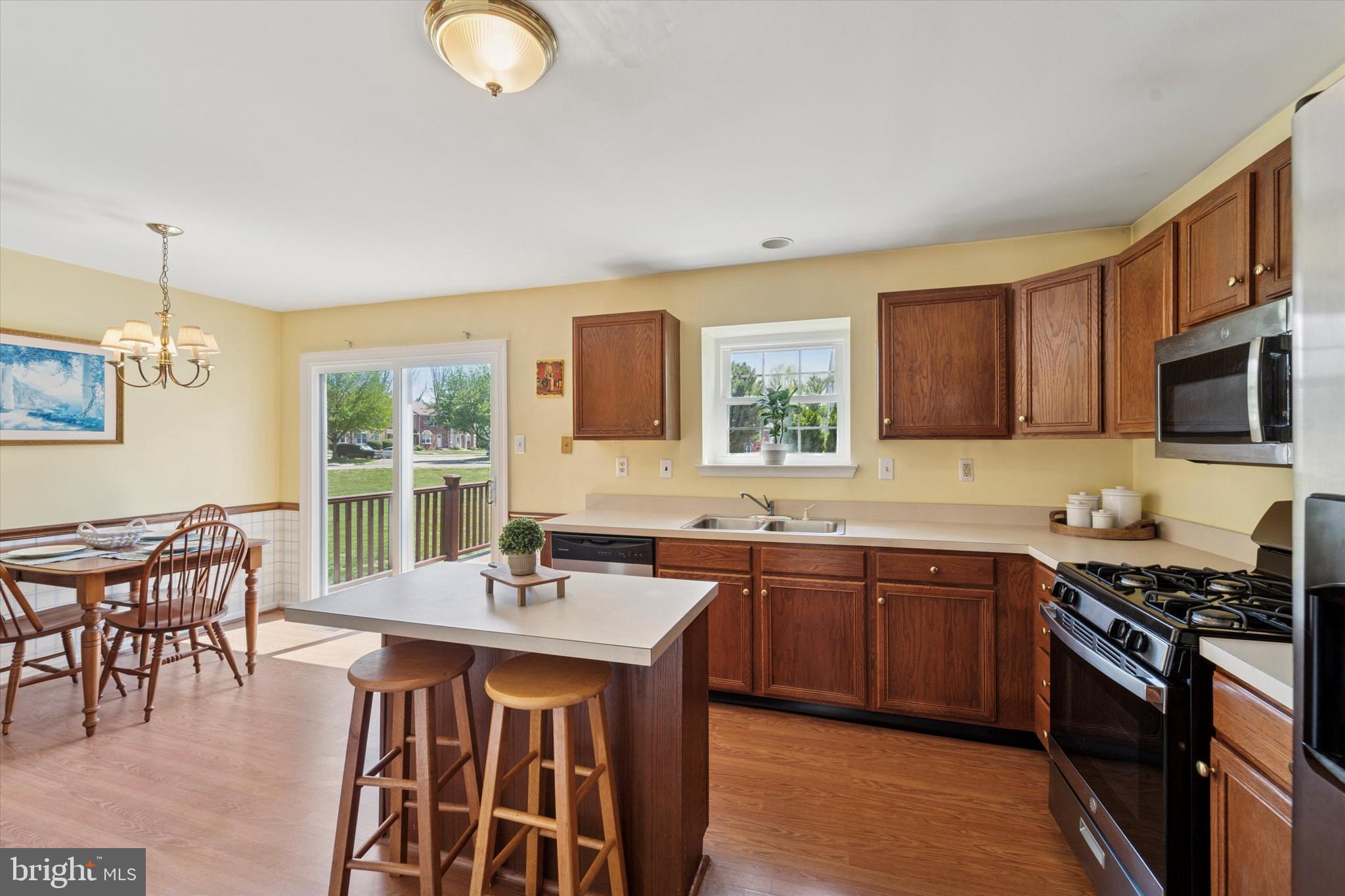 CHERRY TREE KNOLL - Residential