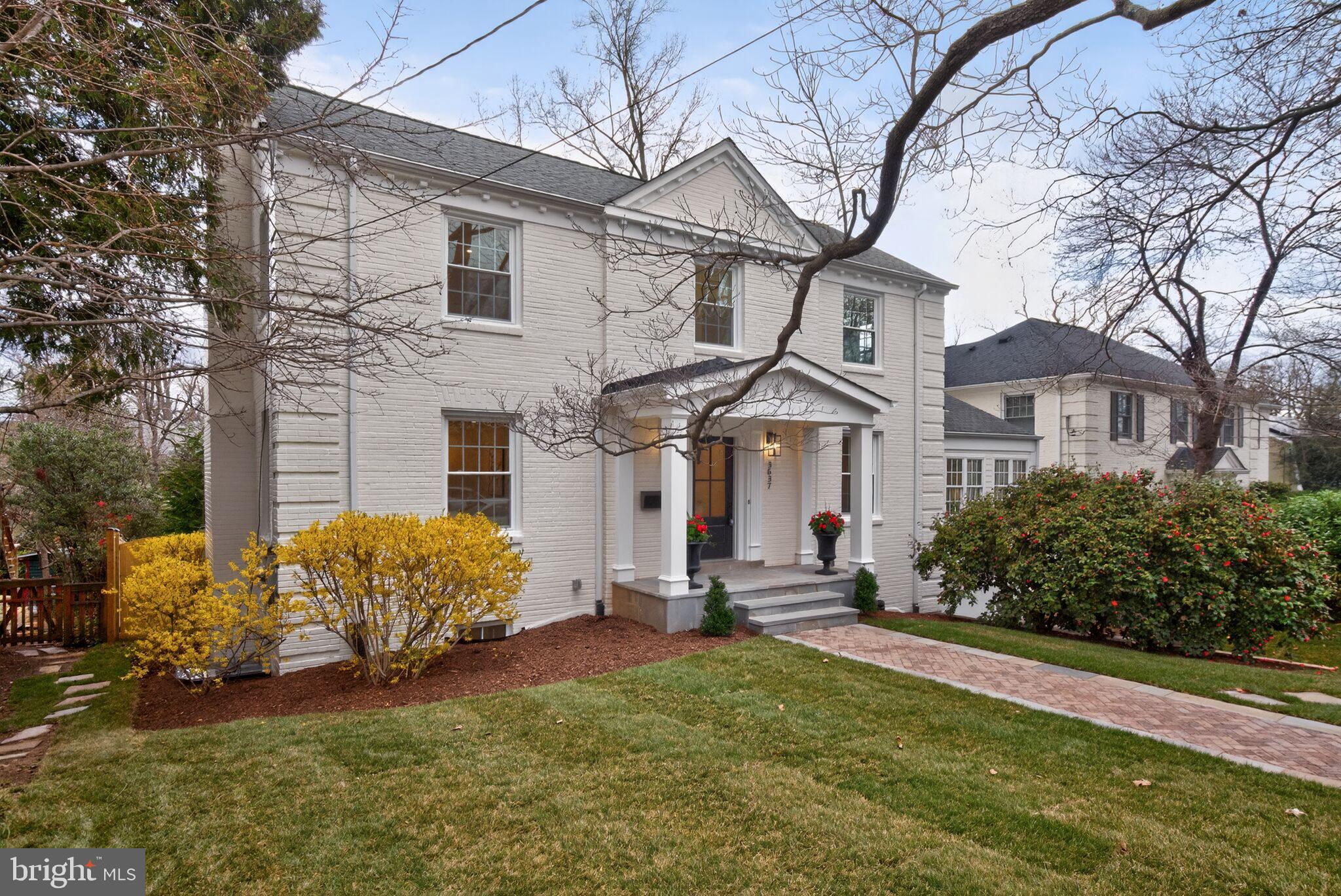 CLEVELAND PARK - Residential