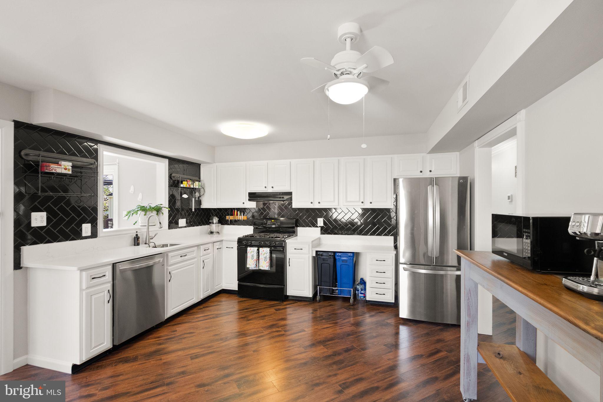 STERLING  PARK - Residential