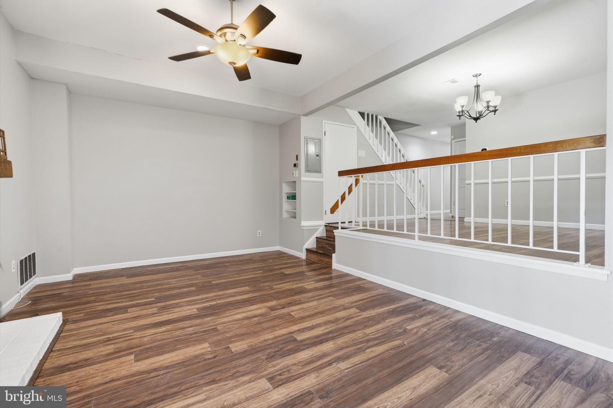 COMSTOCK - Residential
