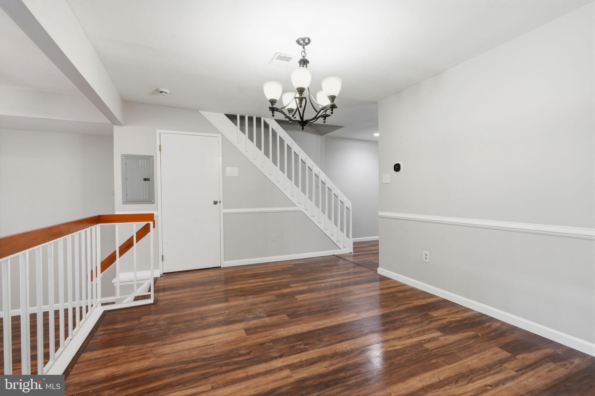 COMSTOCK - Residential