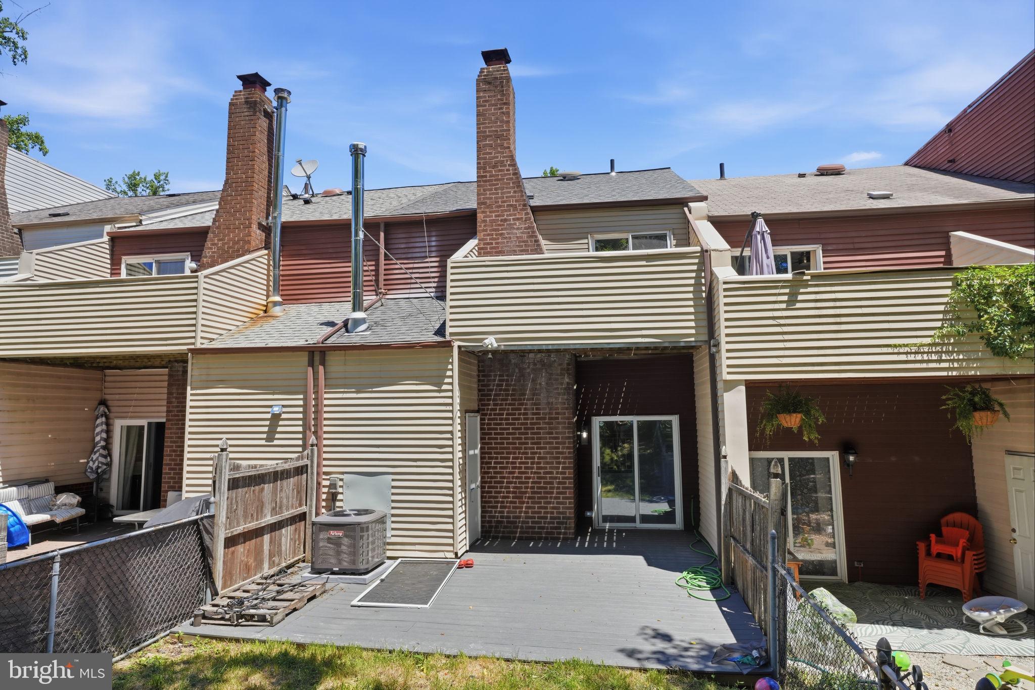COMSTOCK - Residential
