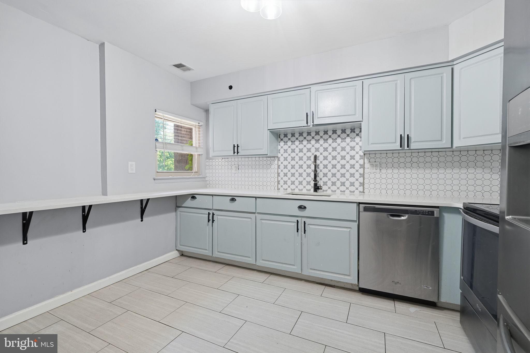 COMSTOCK - Residential