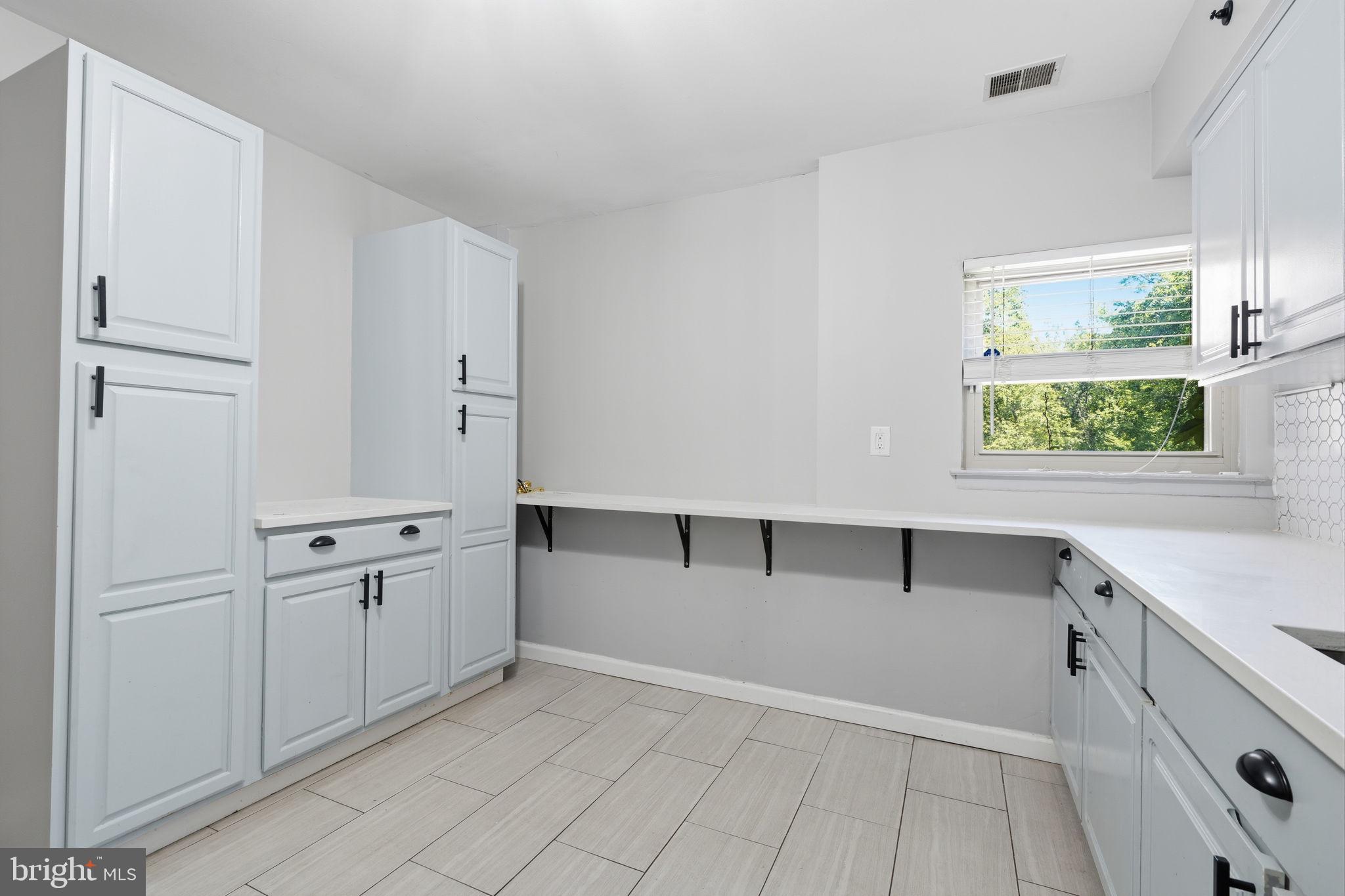 COMSTOCK - Residential