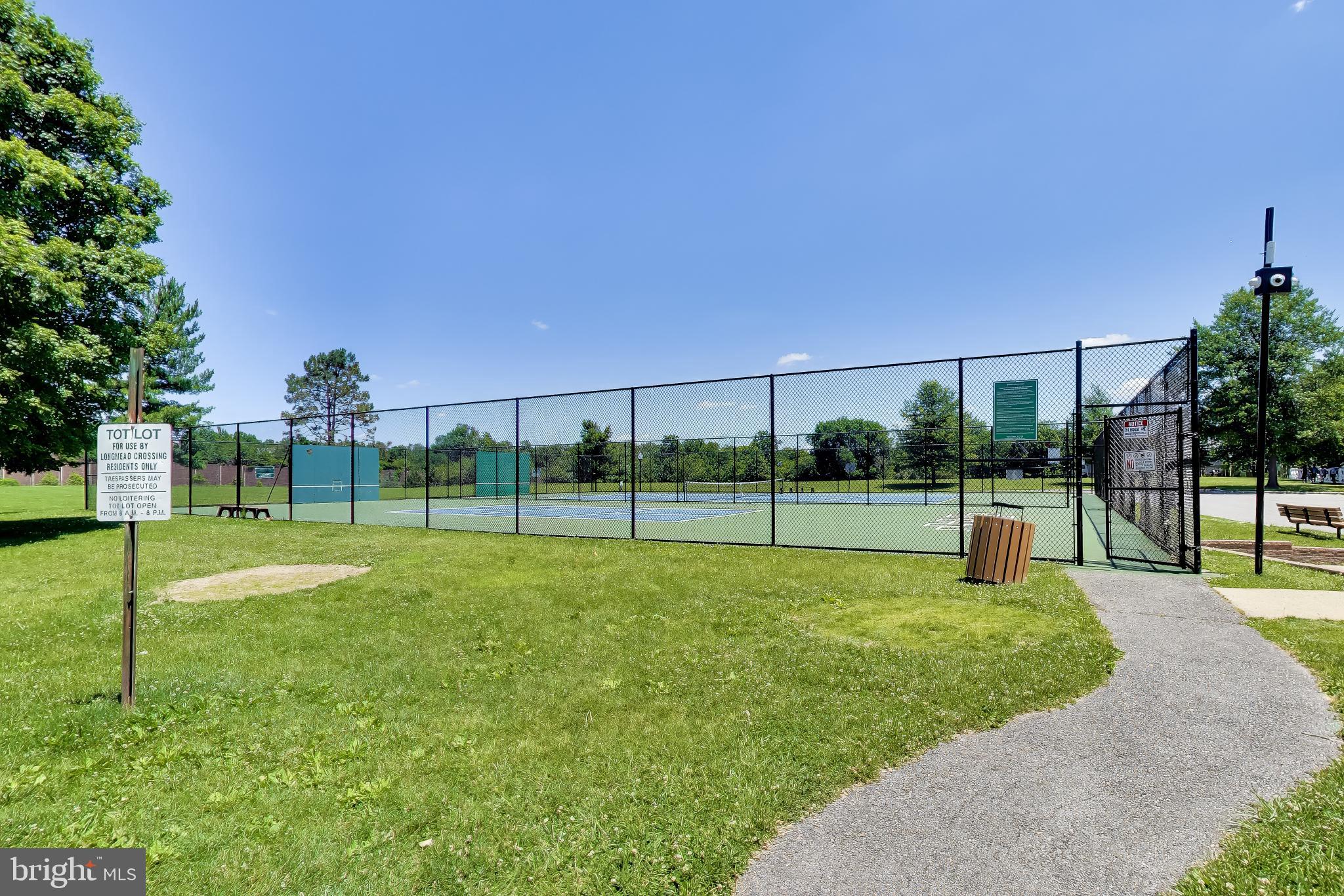 LONGMEAD - Residential