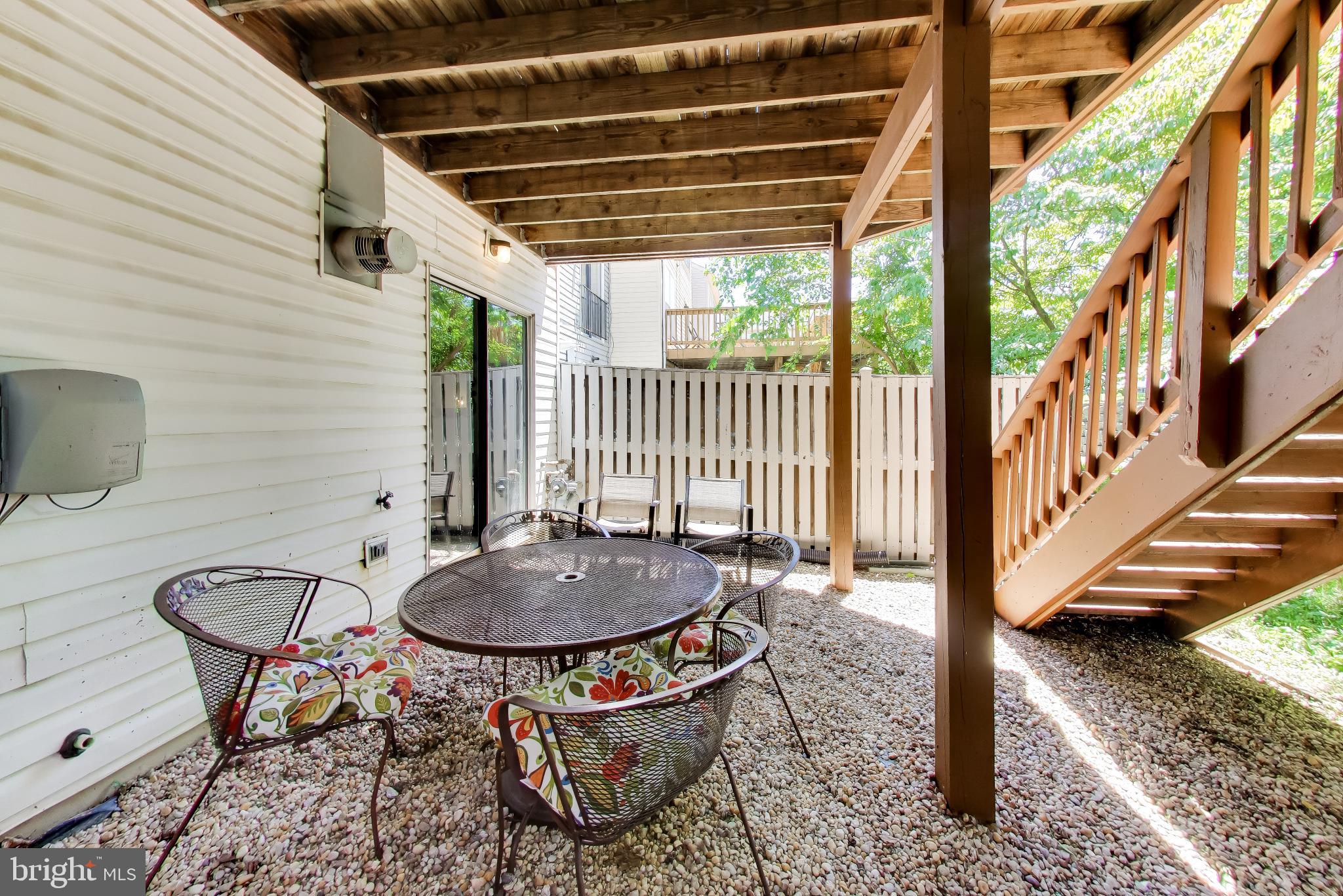 LONGMEAD - Residential