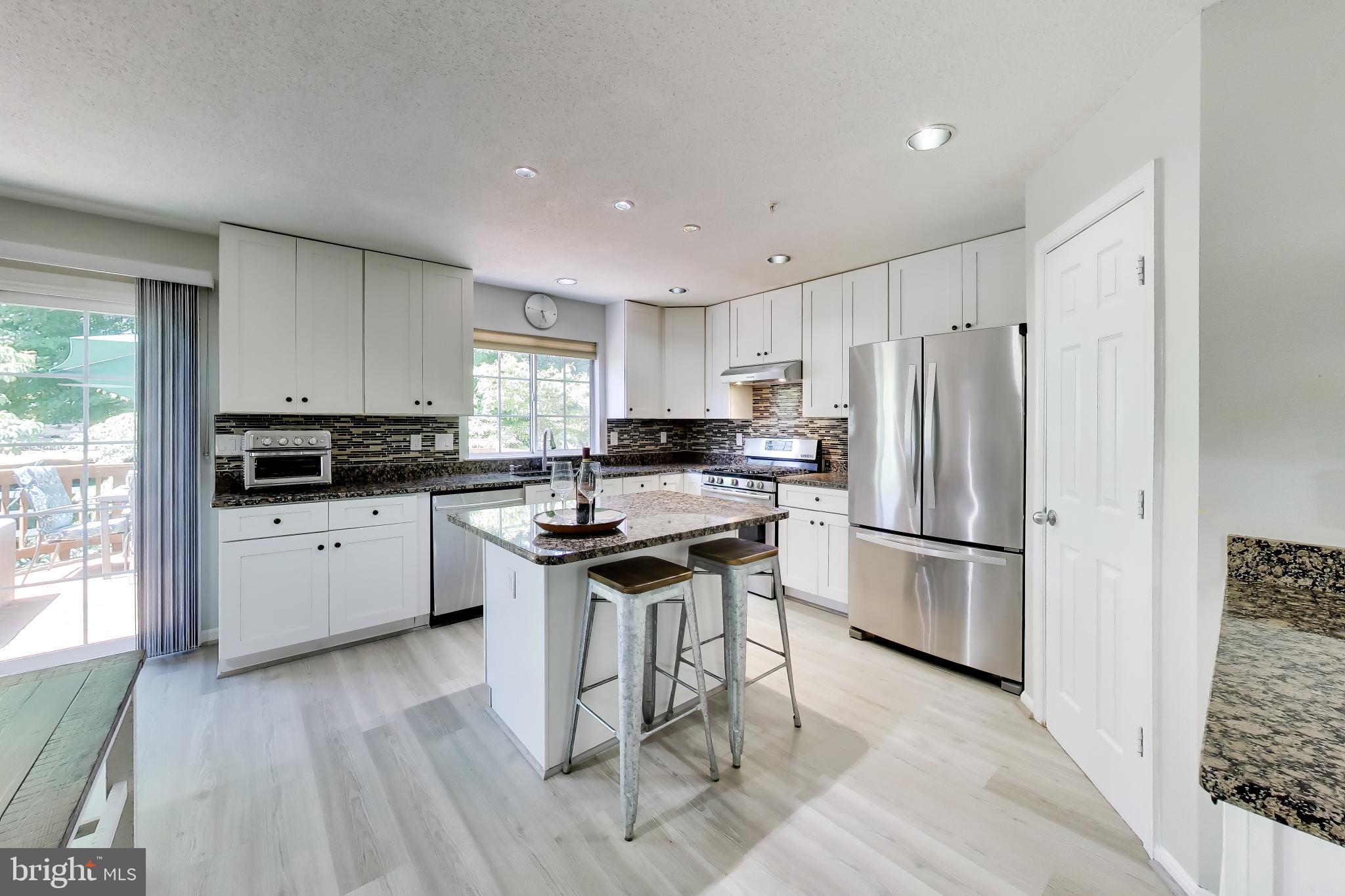 LONGMEAD - Residential