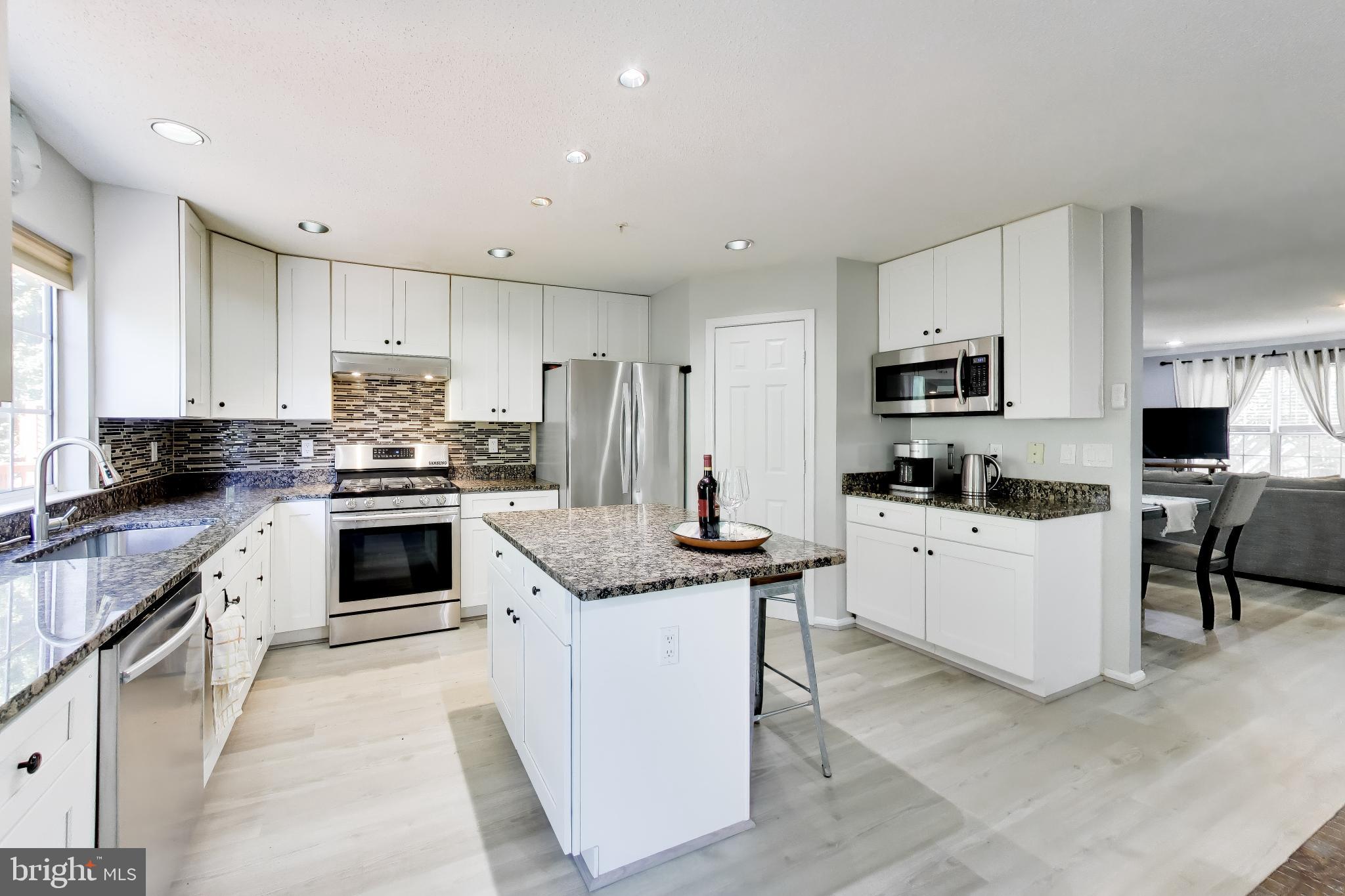 LONGMEAD - Residential