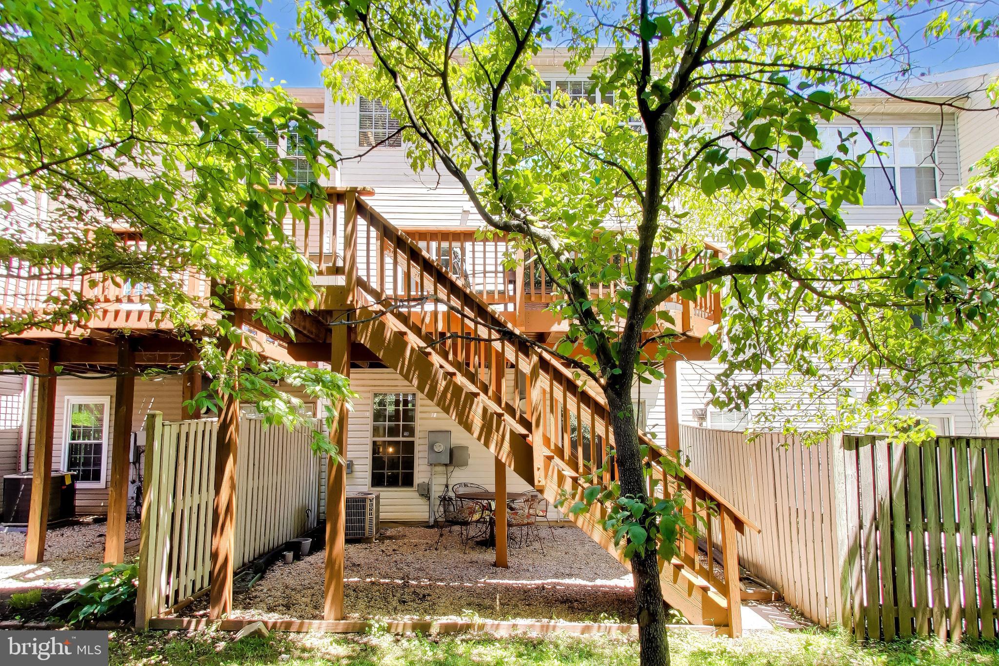 LONGMEAD - Residential