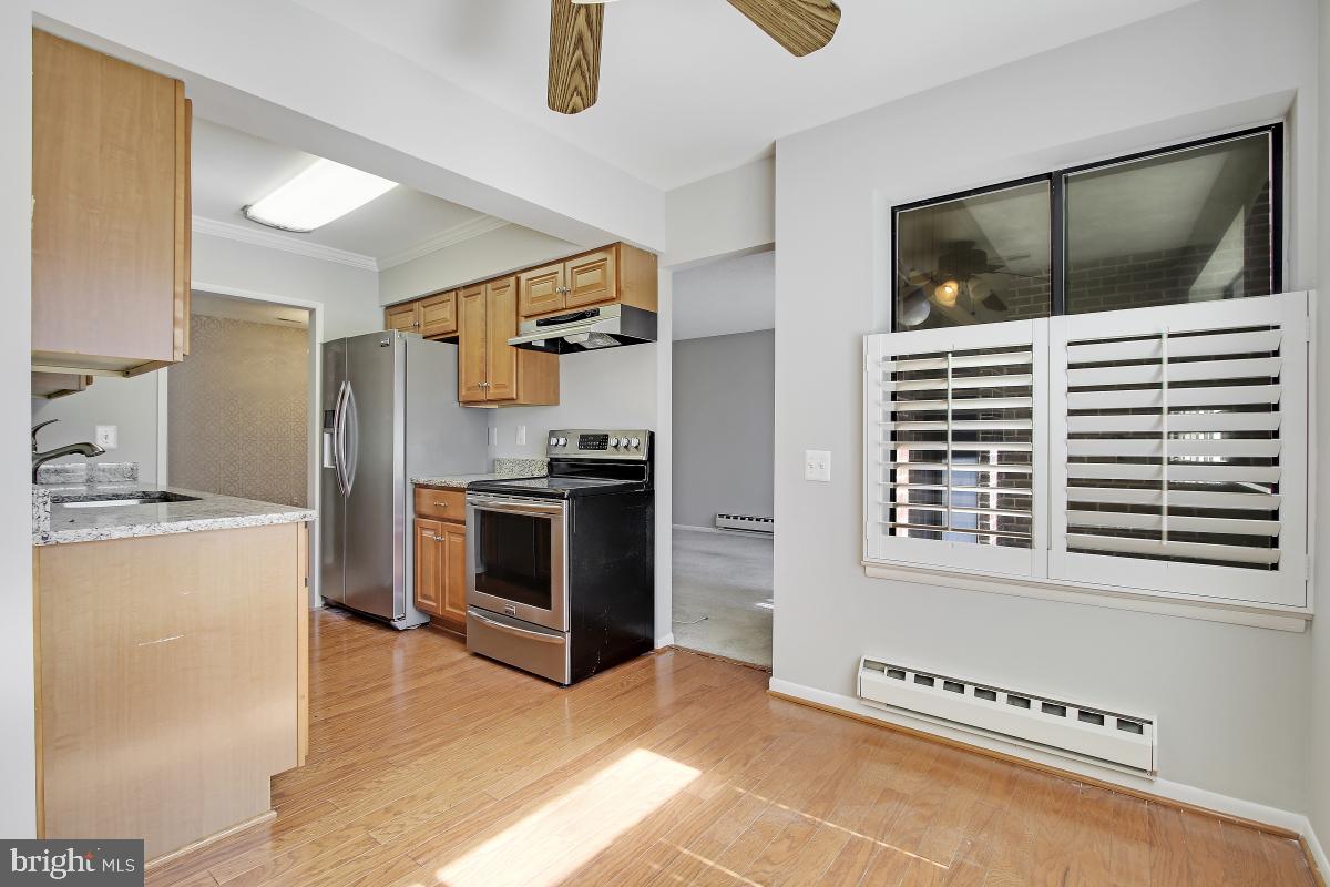 LEISURE WORLD - Residential
