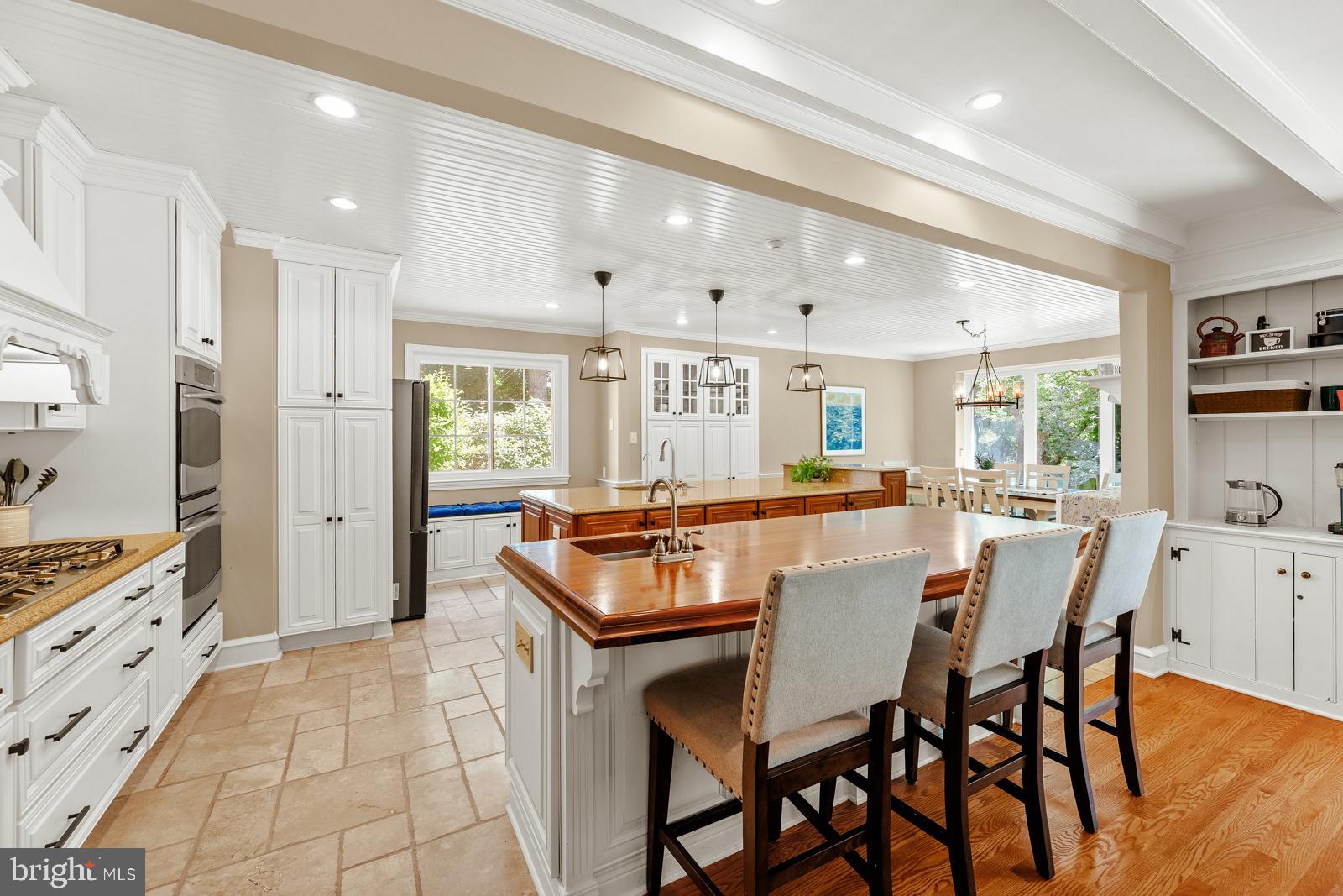 HUNTINGDON VALLEY - Residential