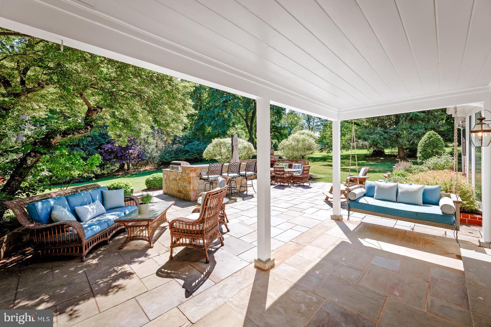 HUNTINGDON VALLEY - Residential