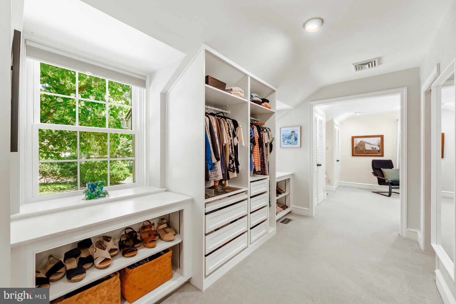 HUNTINGDON VALLEY - Residential
