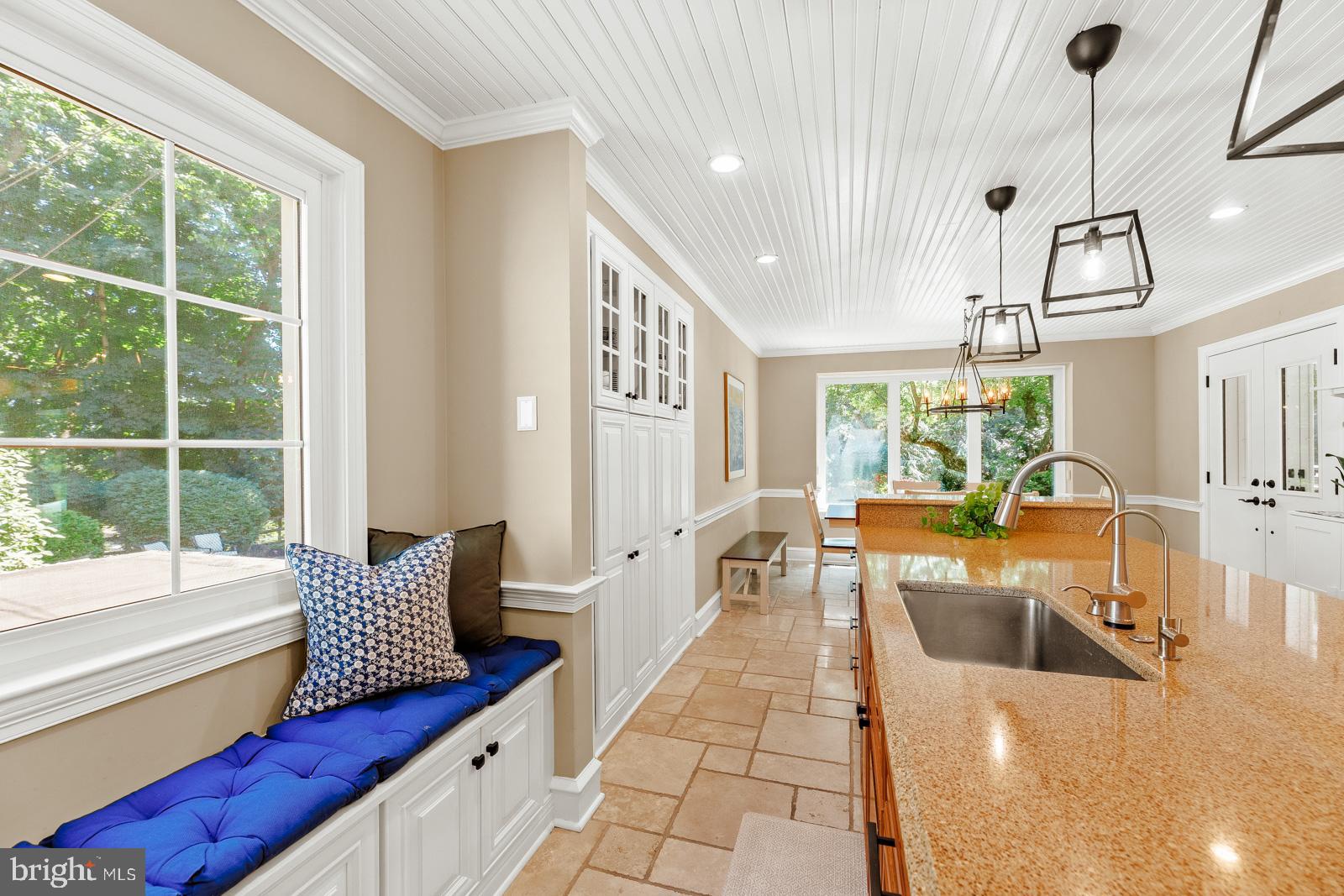 HUNTINGDON VALLEY - Residential