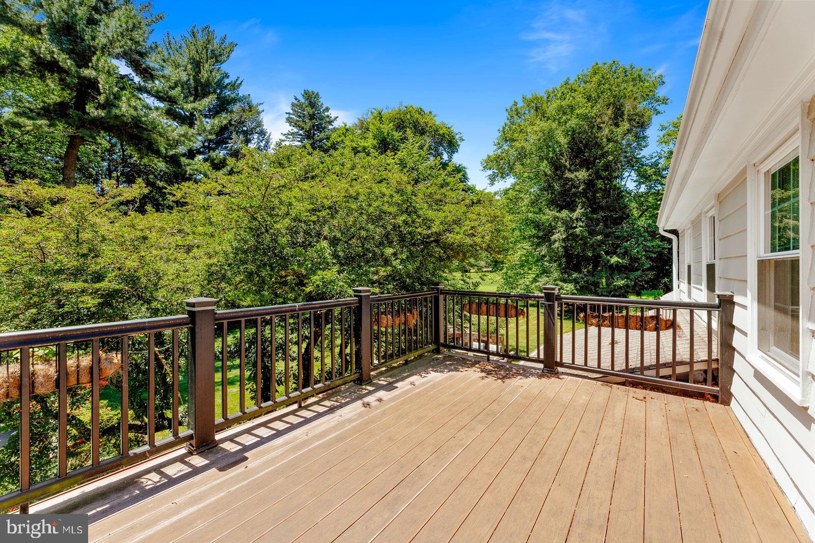HUNTINGDON VALLEY - Residential