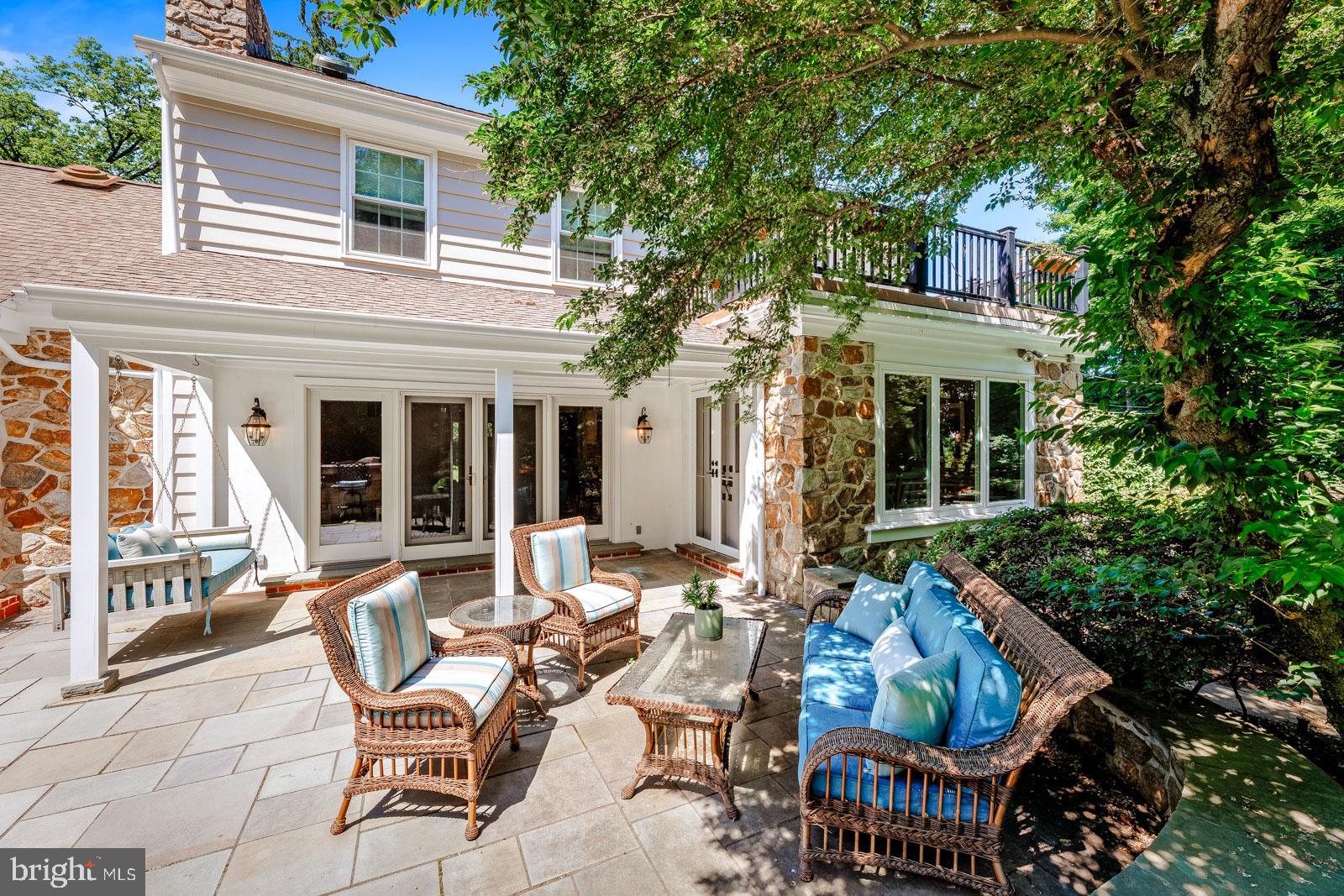HUNTINGDON VALLEY - Residential