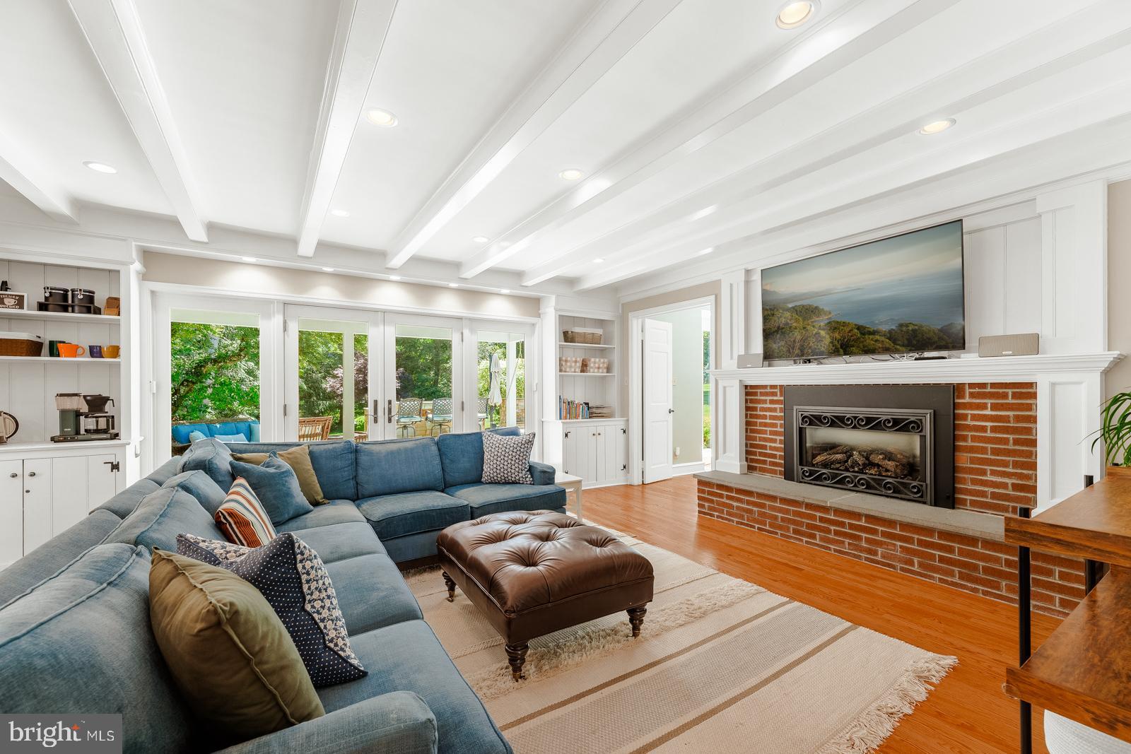 HUNTINGDON VALLEY - Residential