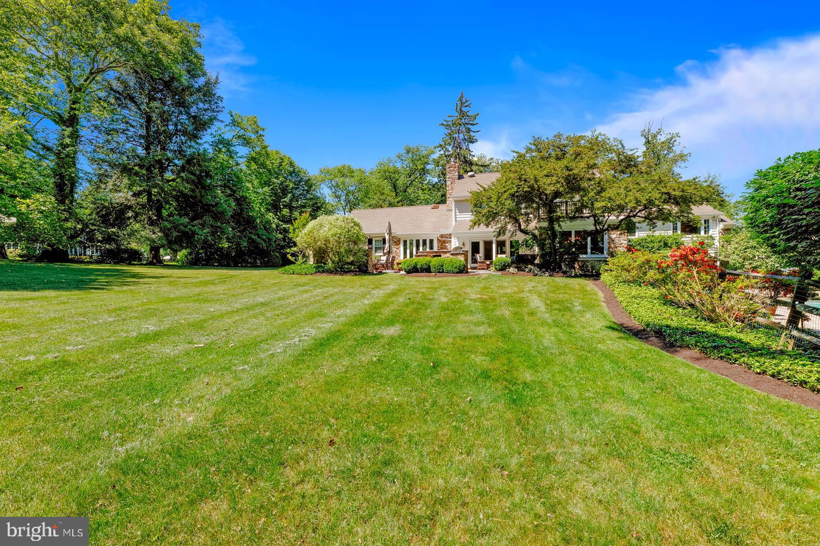 HUNTINGDON VALLEY - Residential