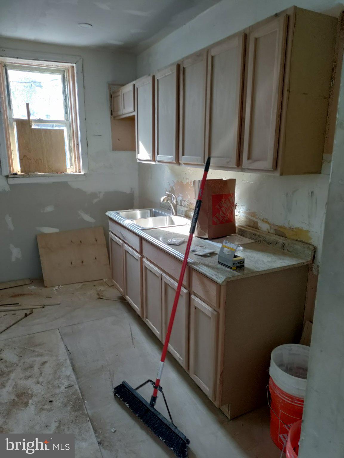 PORT RICHMOND - Residential