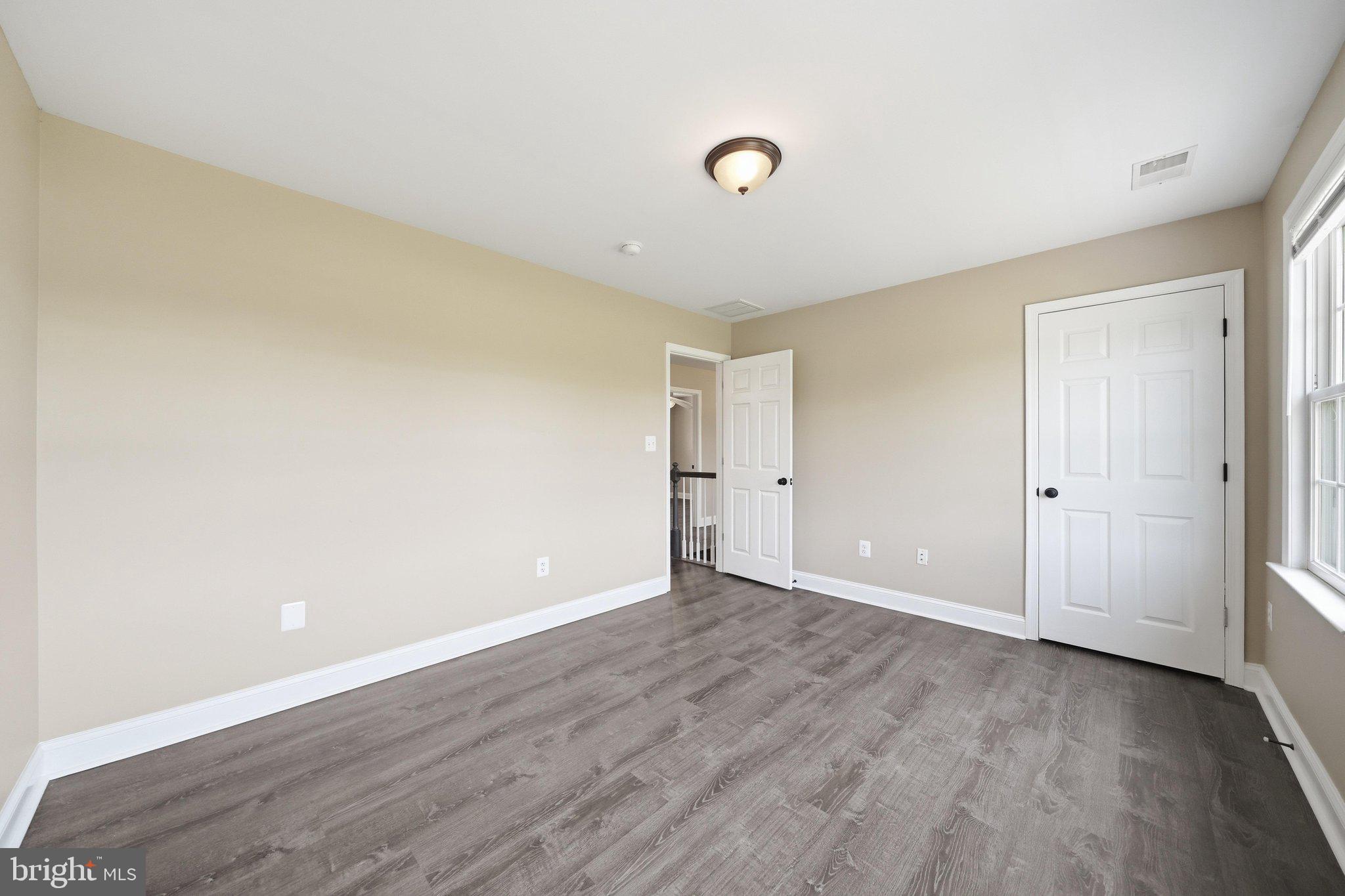 WINDSOR FARM - Residential