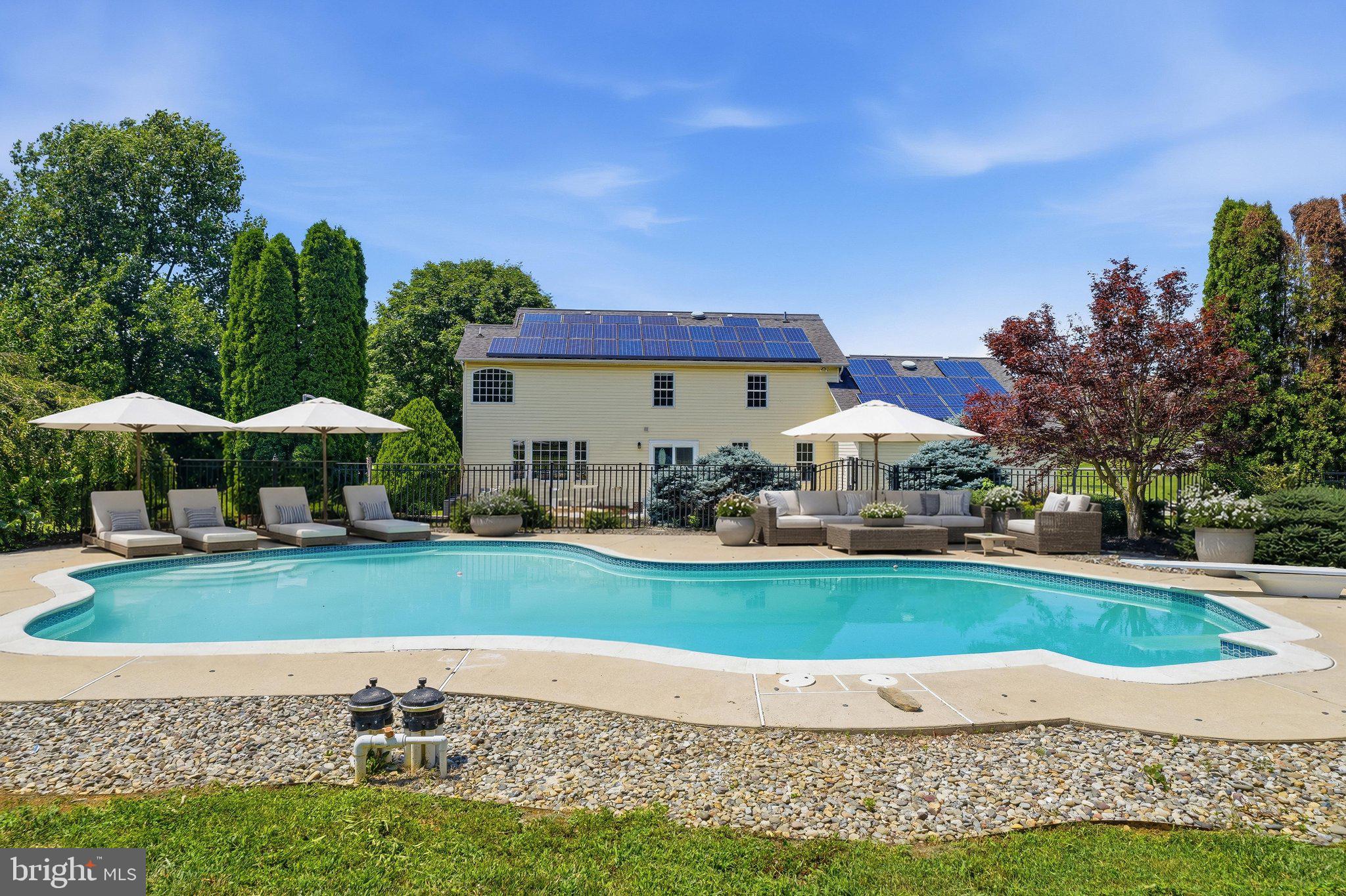 WINDSOR FARM - Residential
