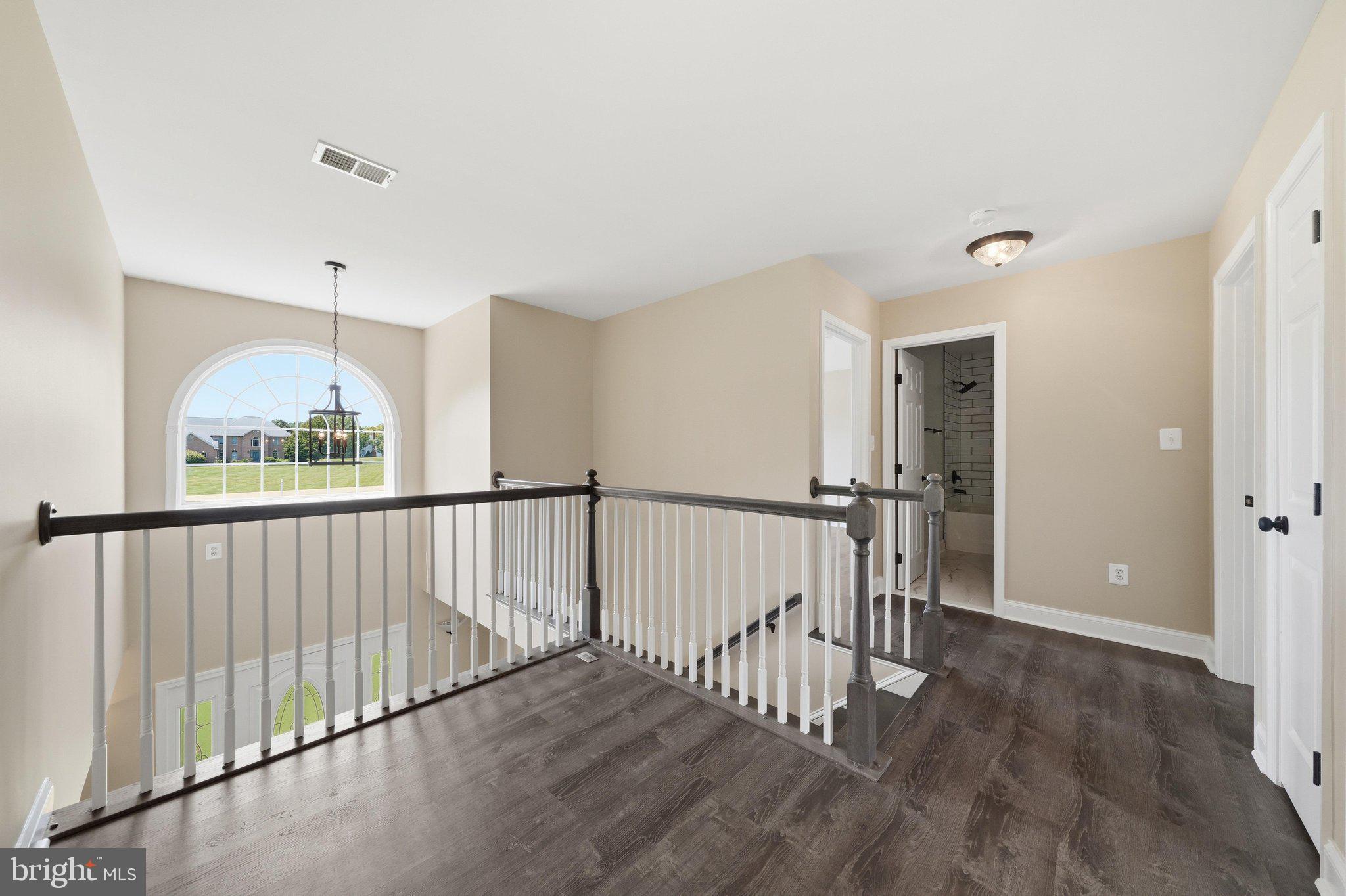 WINDSOR FARM - Residential