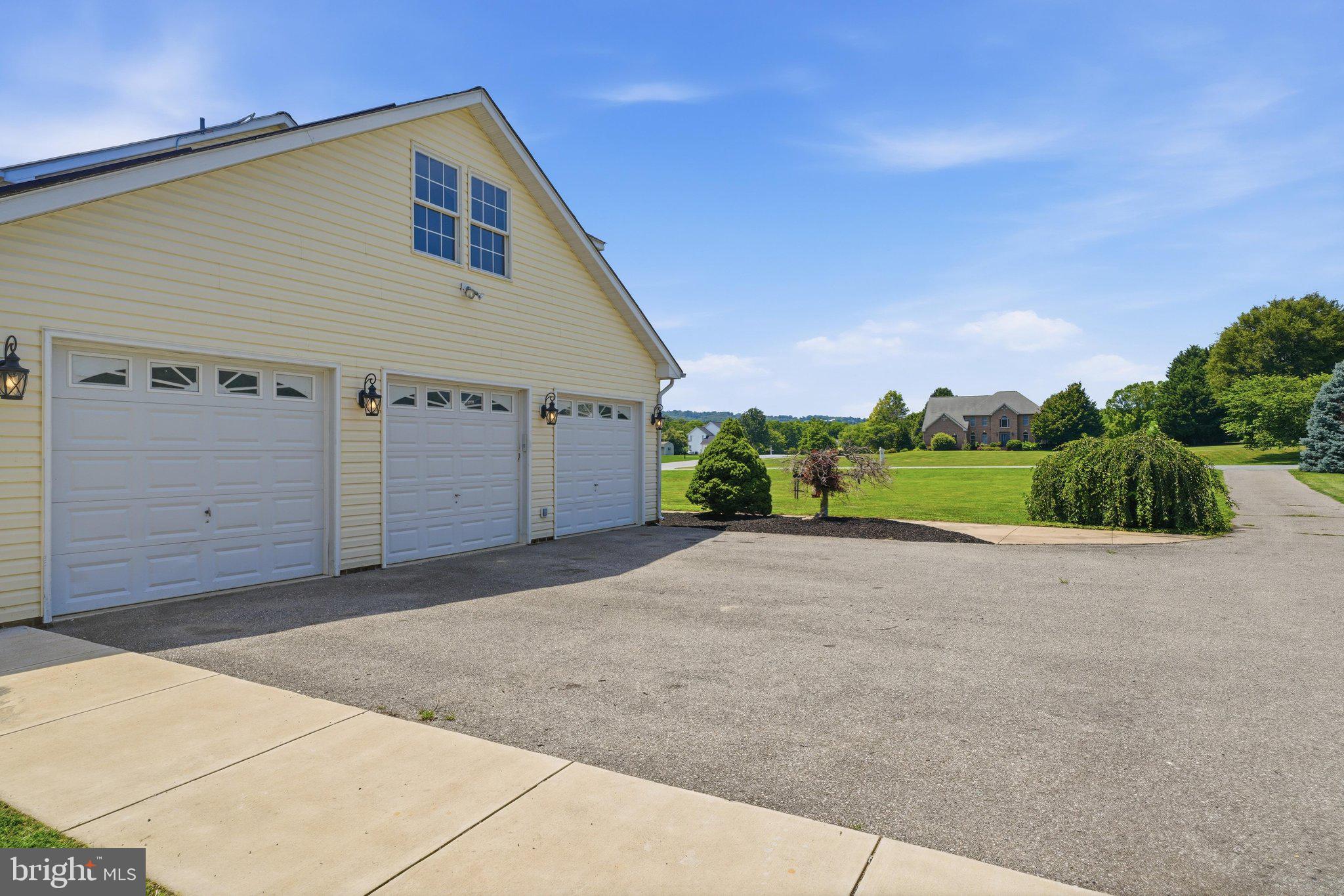WINDSOR FARM - Residential