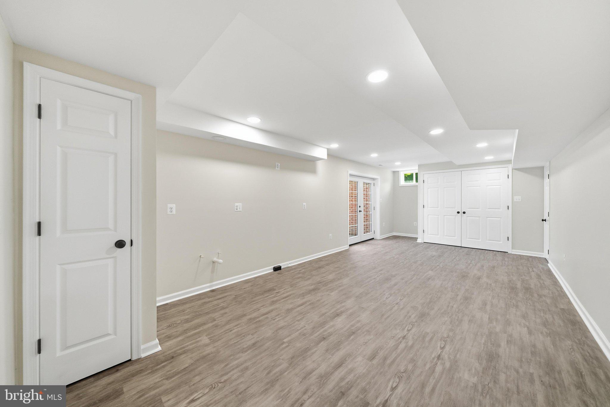 WINDSOR FARM - Residential