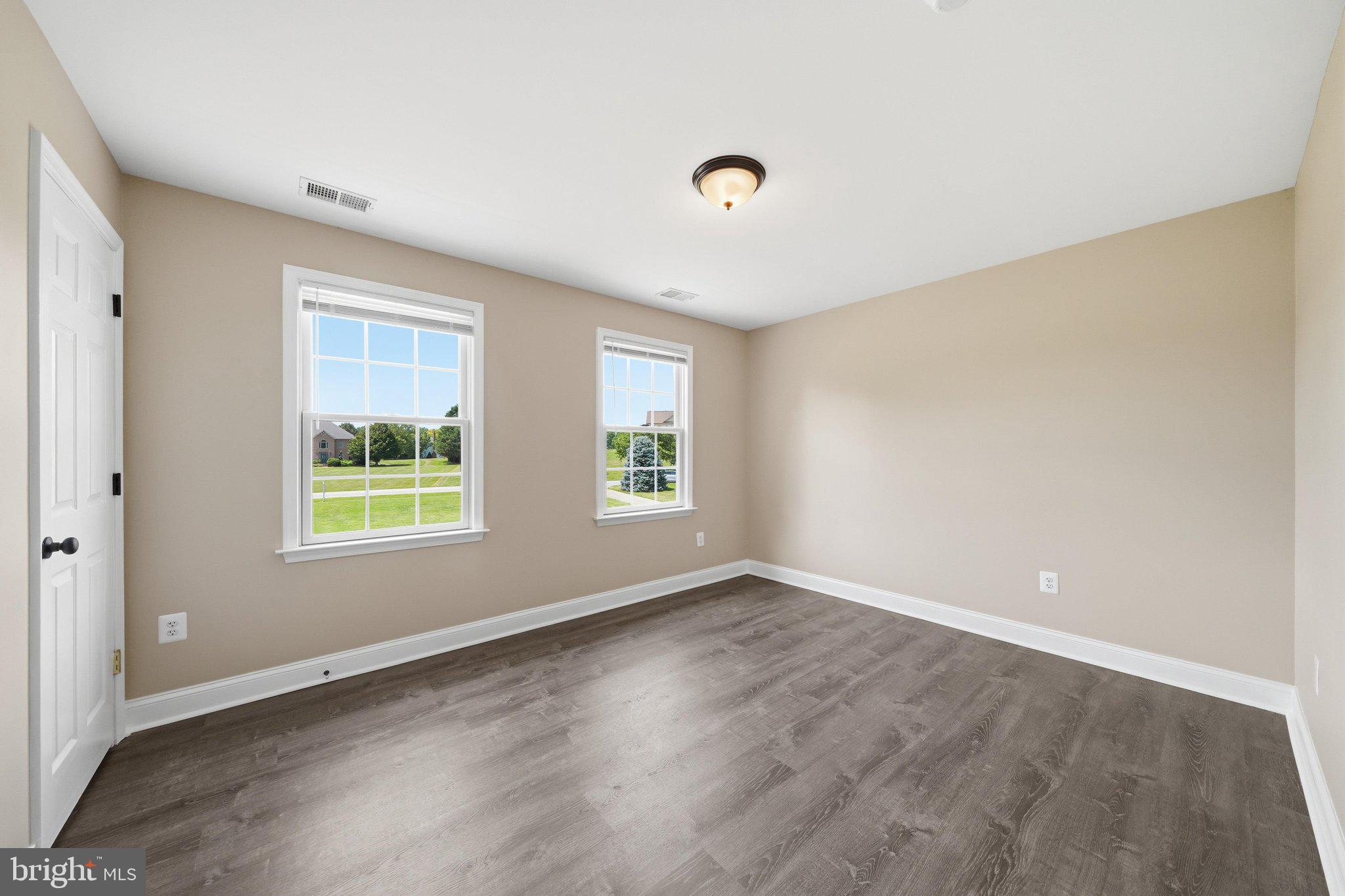 WINDSOR FARM - Residential