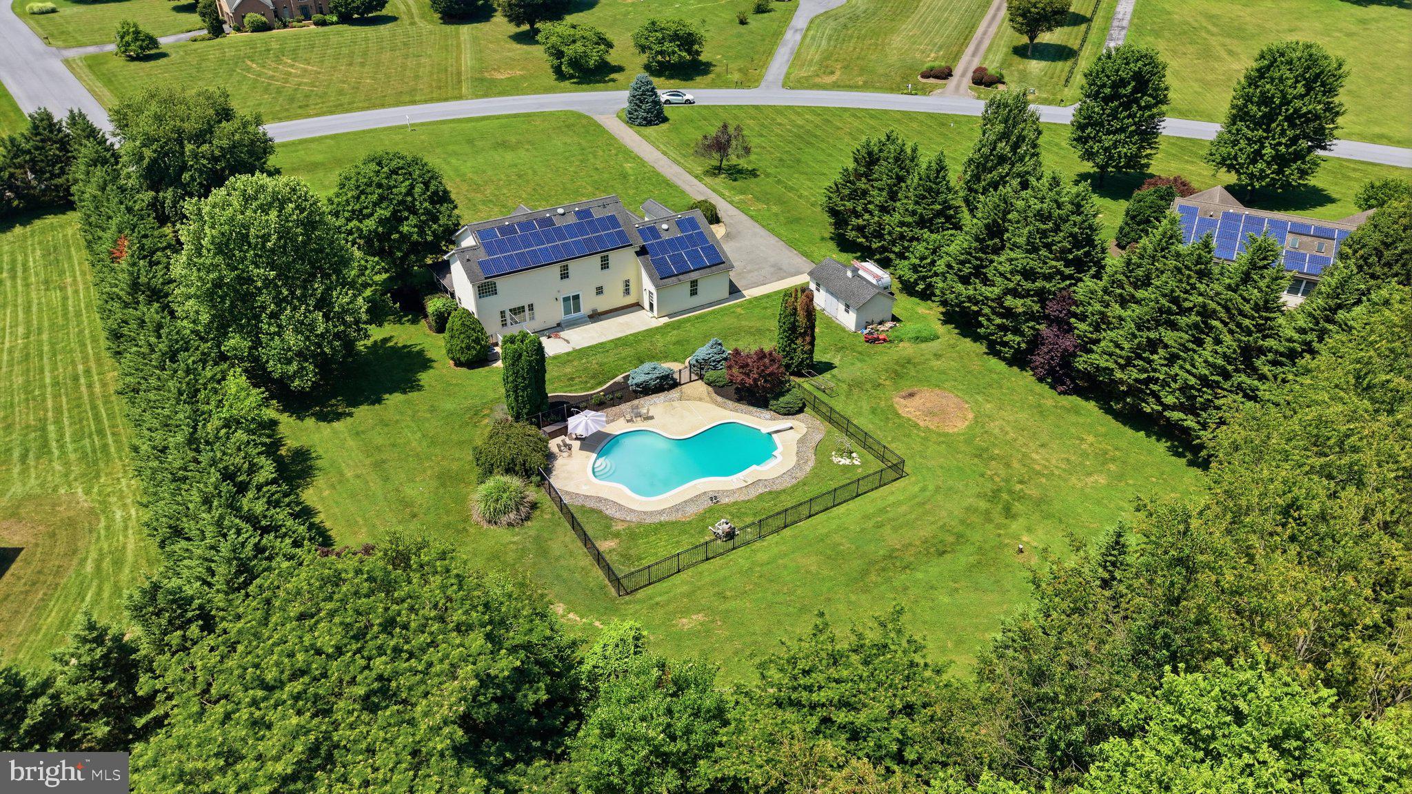 WINDSOR FARM - Residential