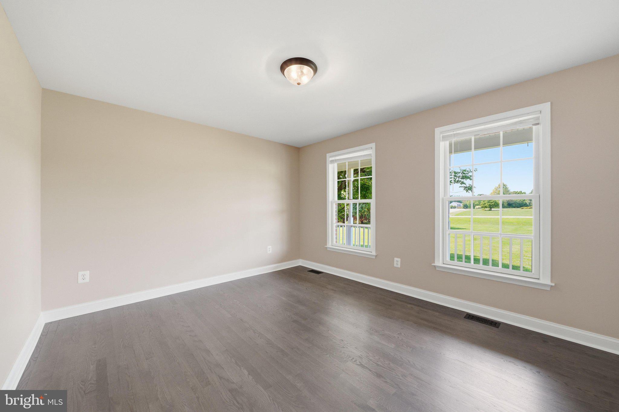 WINDSOR FARM - Residential