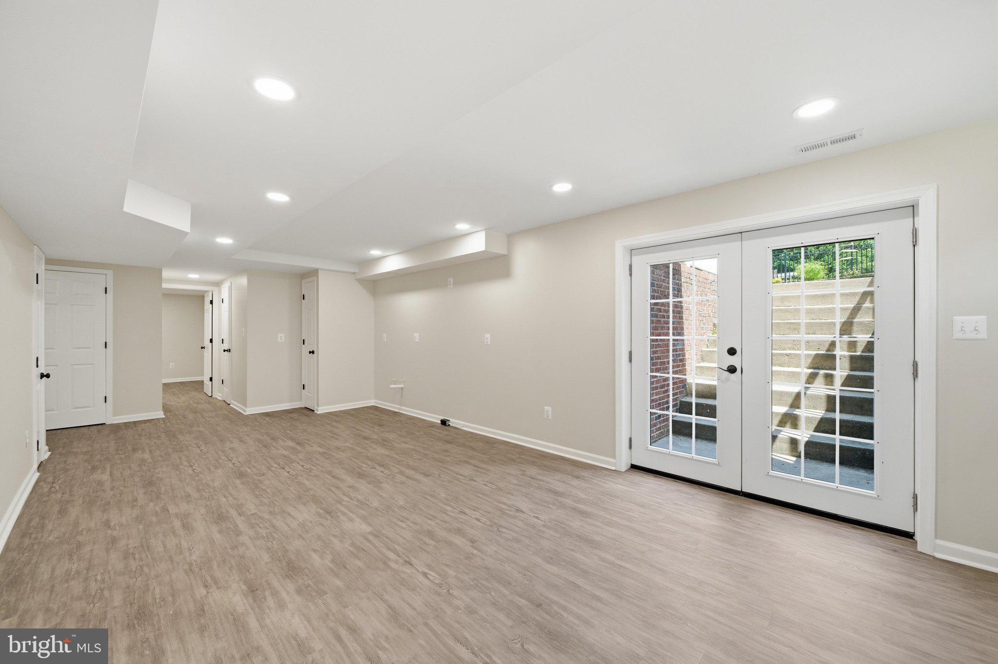 WINDSOR FARM - Residential