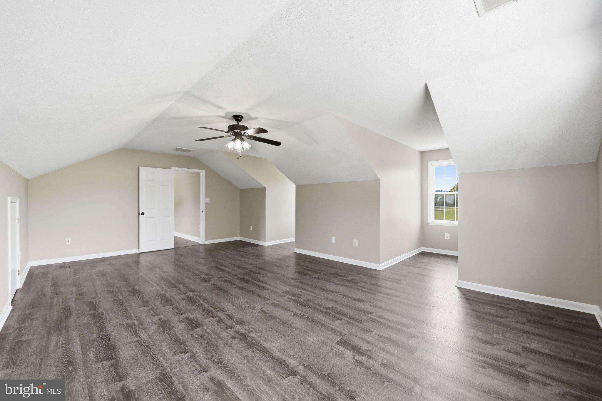 WINDSOR FARM - Residential