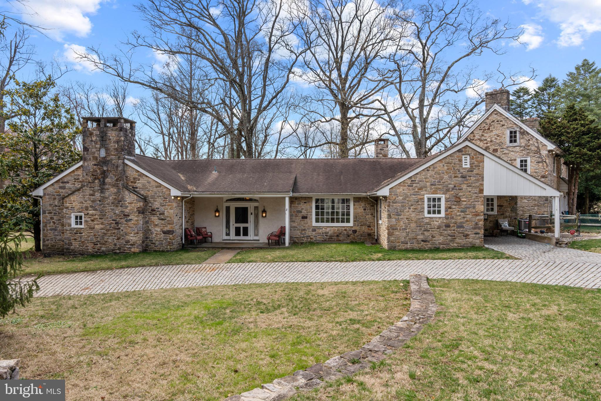 HUNTINGDON VALLEY - Residential
