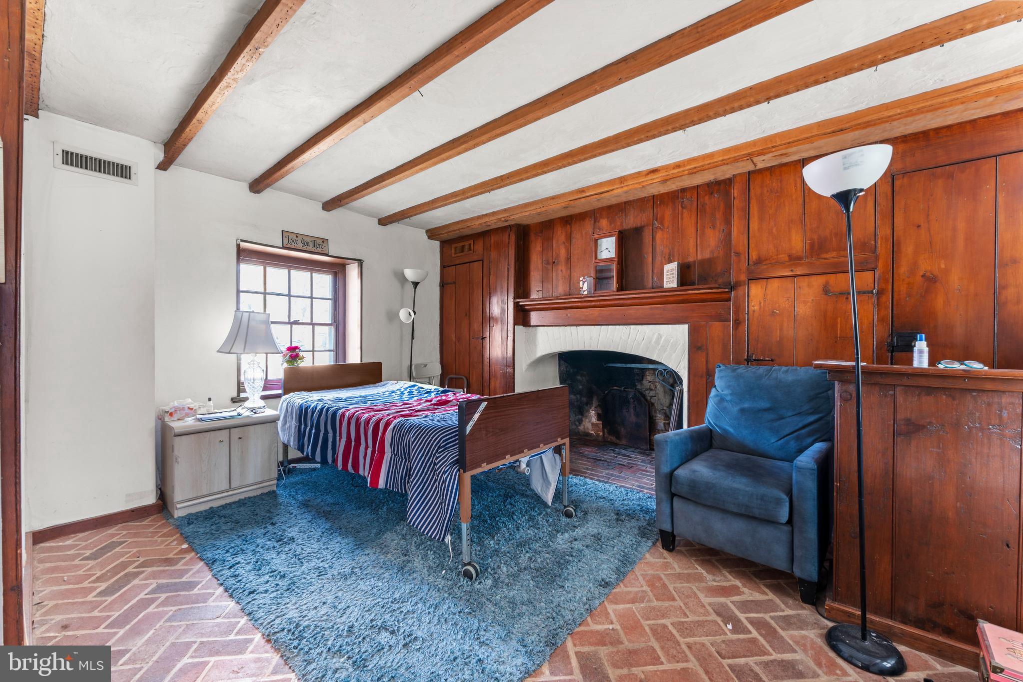 HUNTINGDON VALLEY - Residential