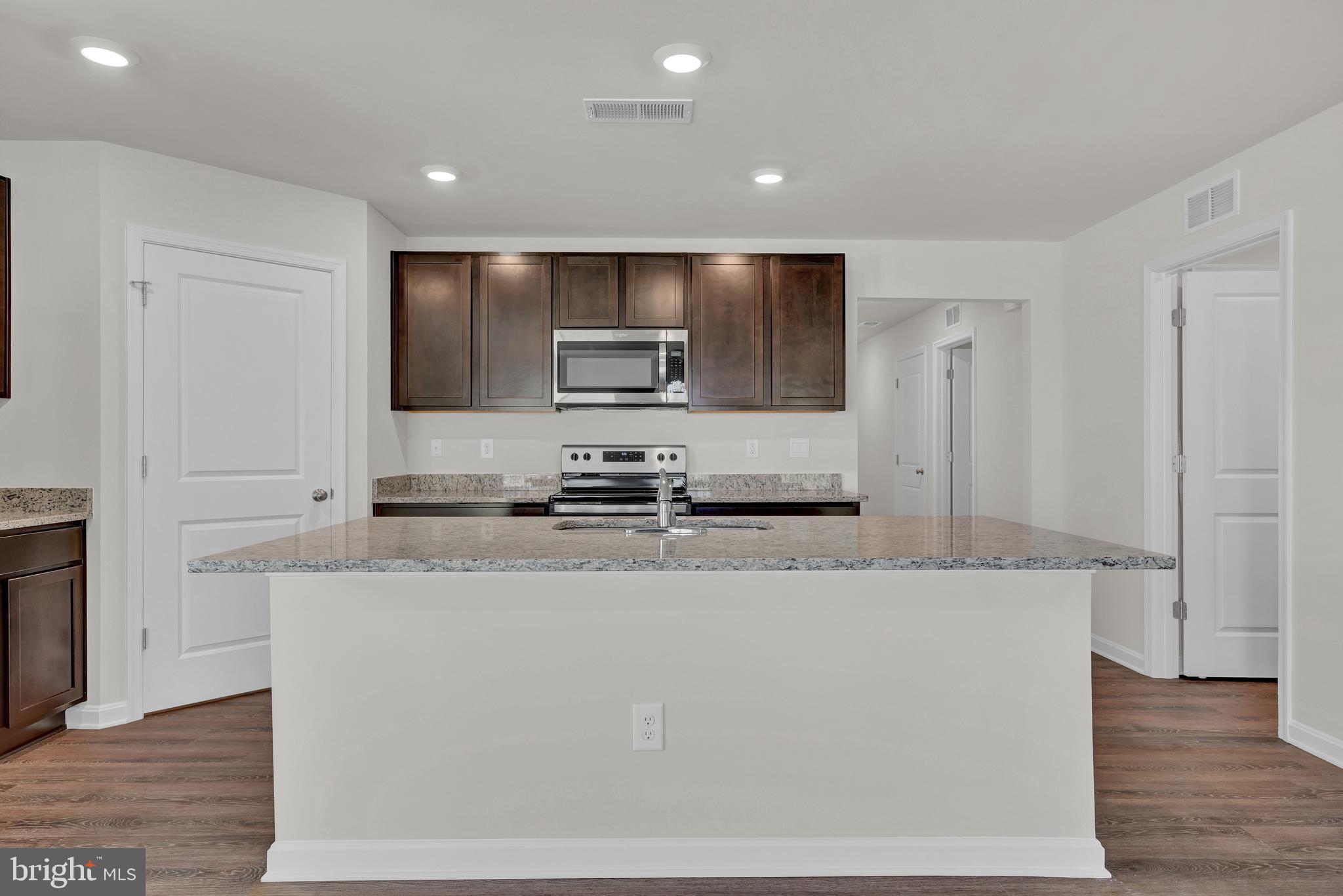 MAGNOLIA SPRINGS - Residential