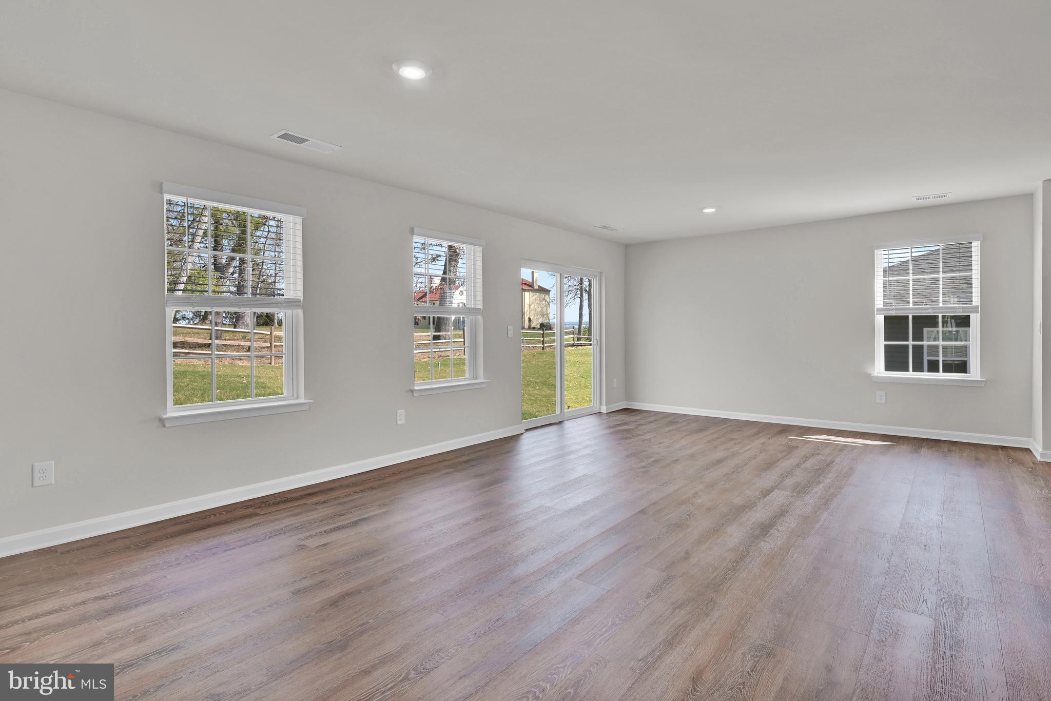 MAGNOLIA SPRINGS - Residential