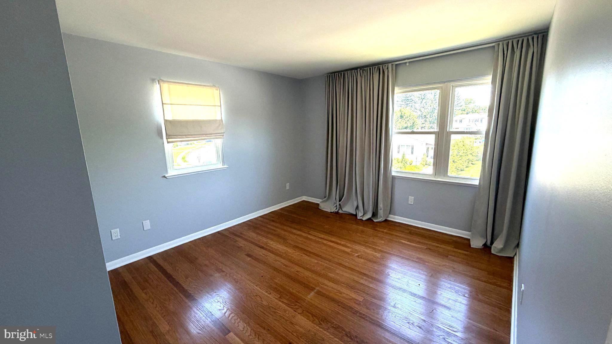 WOODBRIDGE VALLEY - Residential
