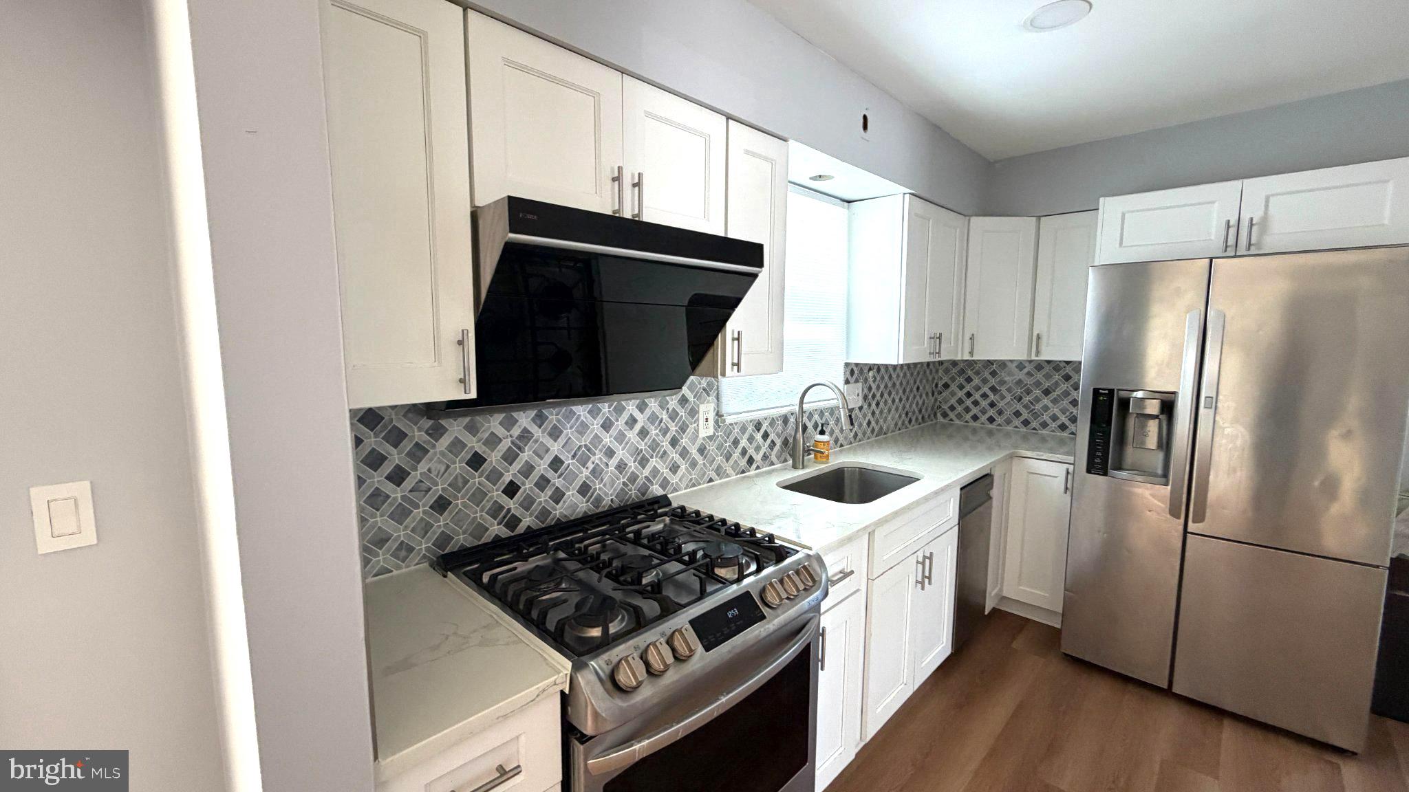 WOODBRIDGE VALLEY - Residential
