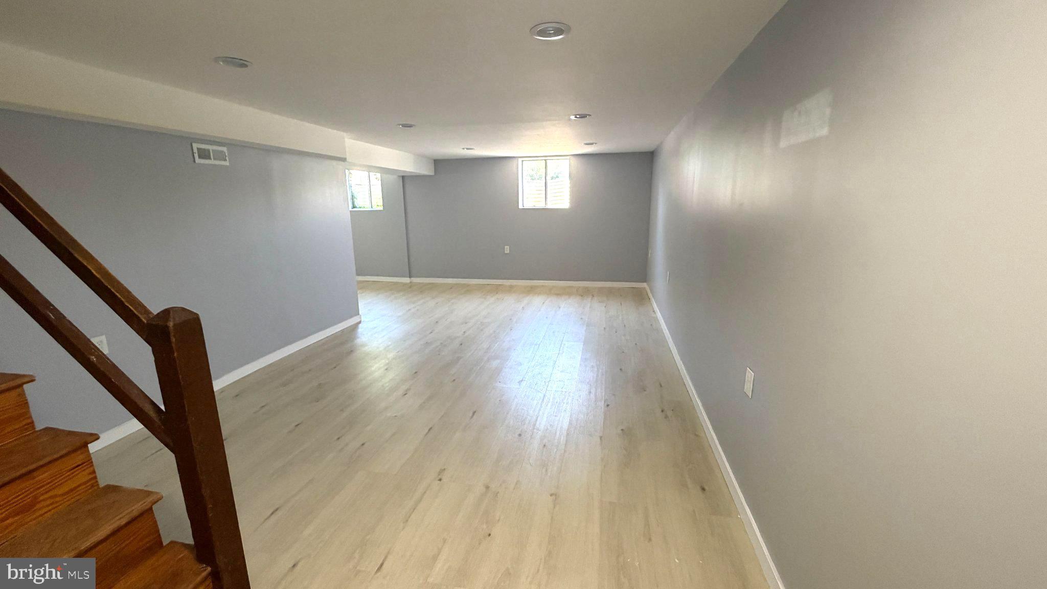 WOODBRIDGE VALLEY - Residential