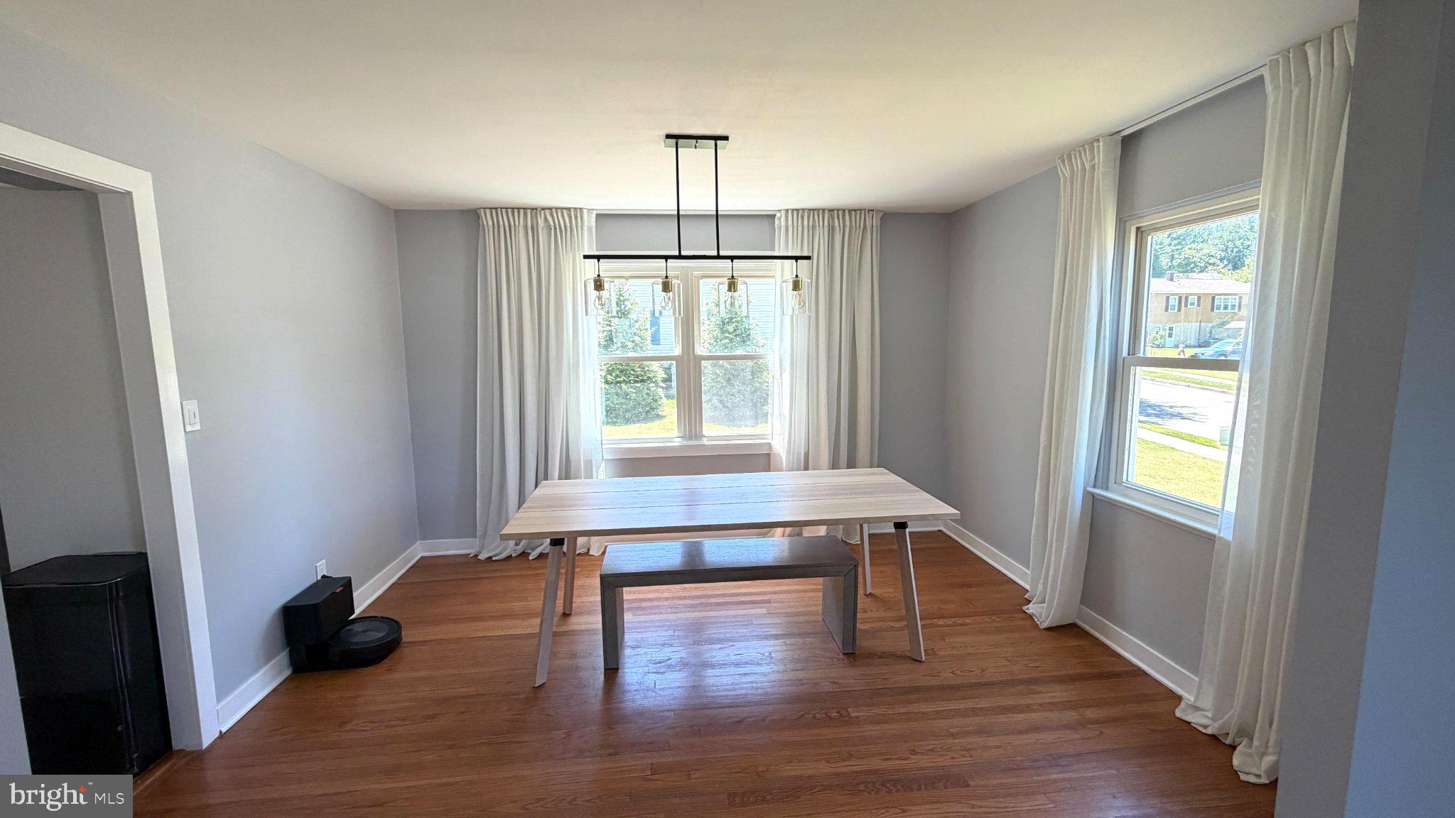 WOODBRIDGE VALLEY - Residential