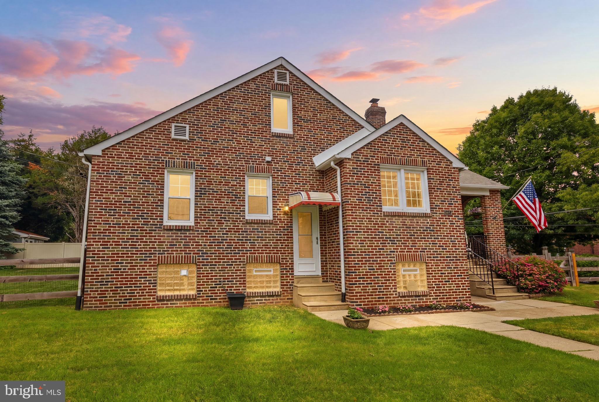 FOX CHASE - Residential