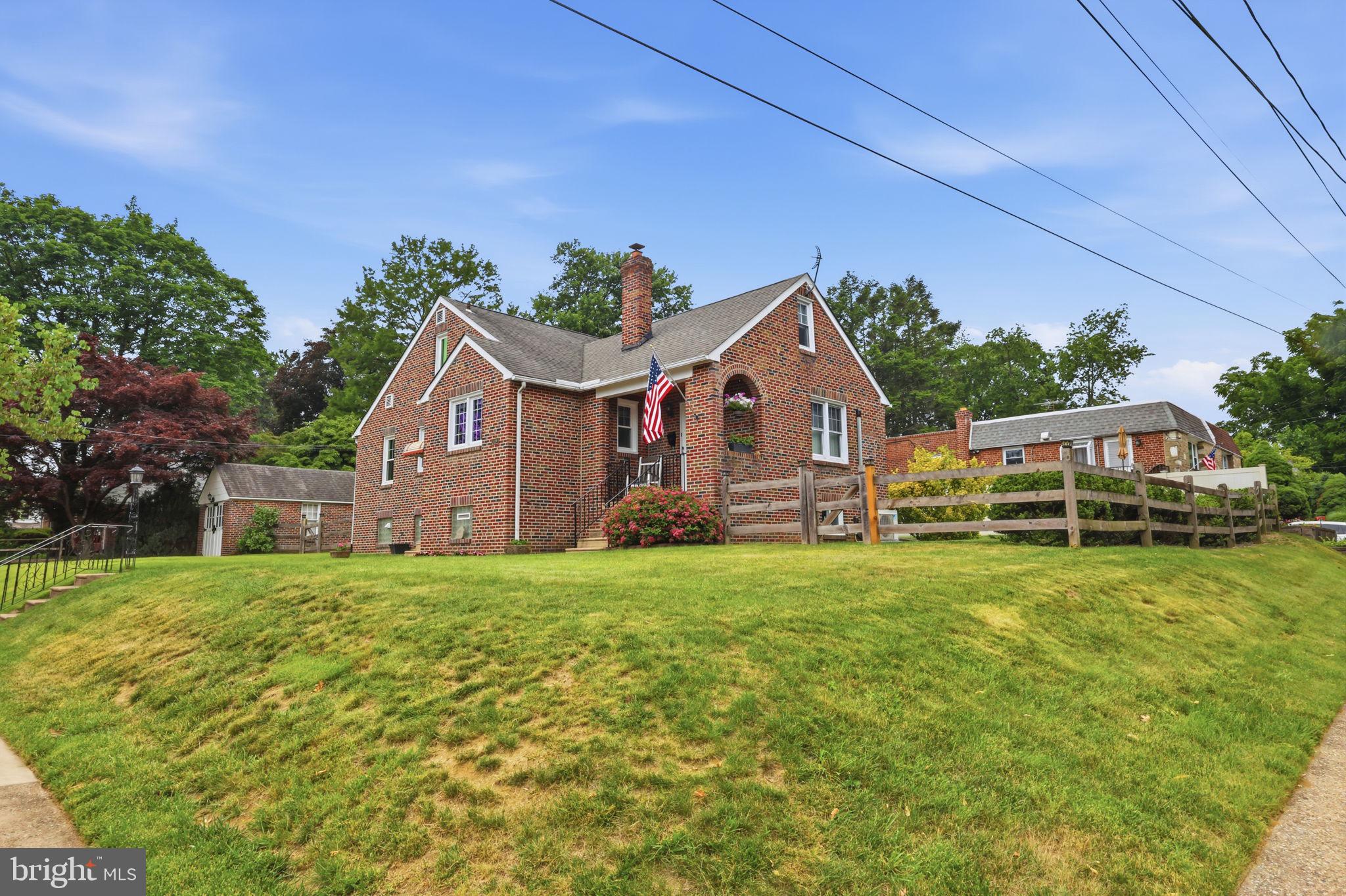 FOX CHASE - Residential