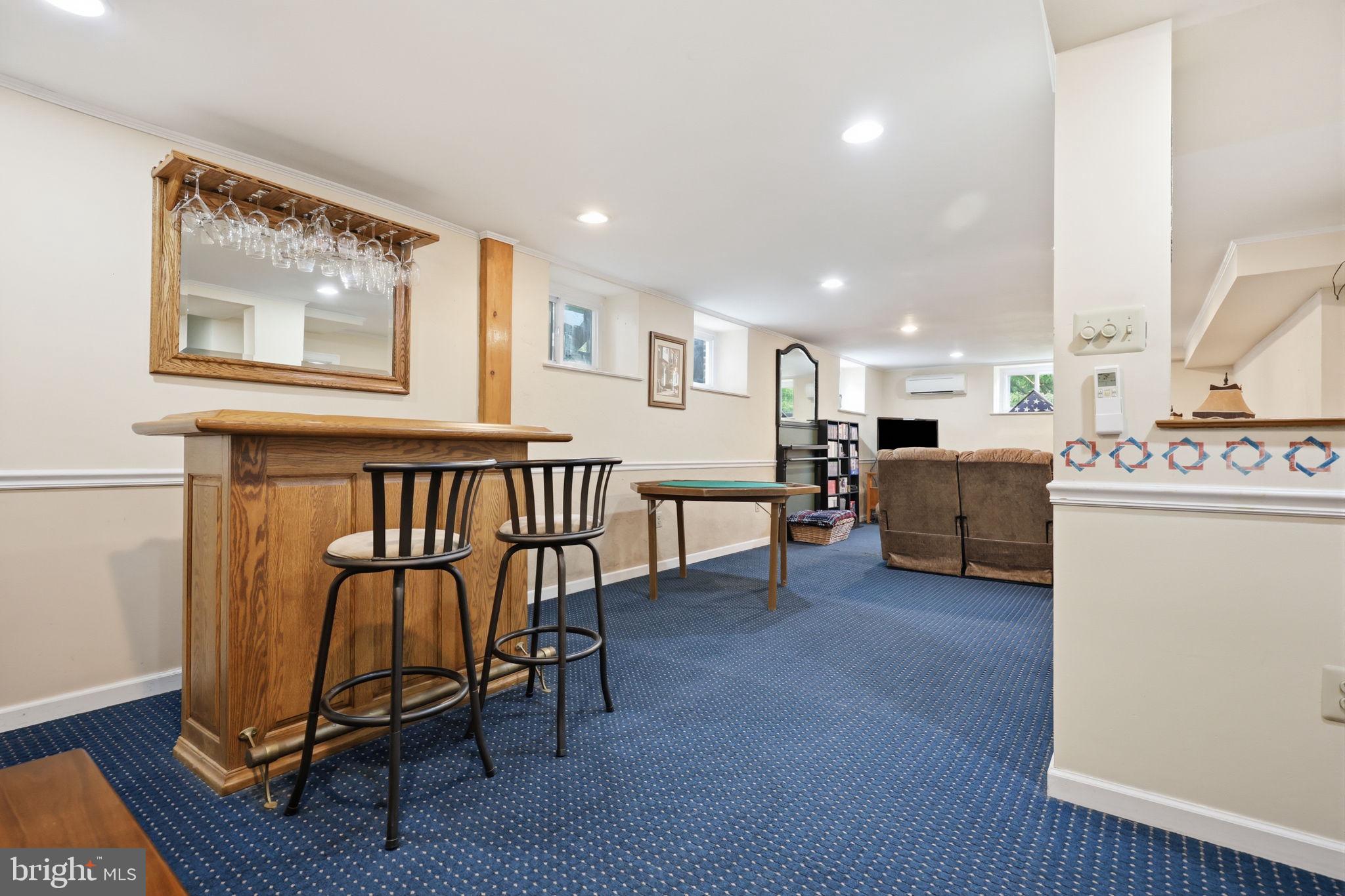 FOX CHASE - Residential