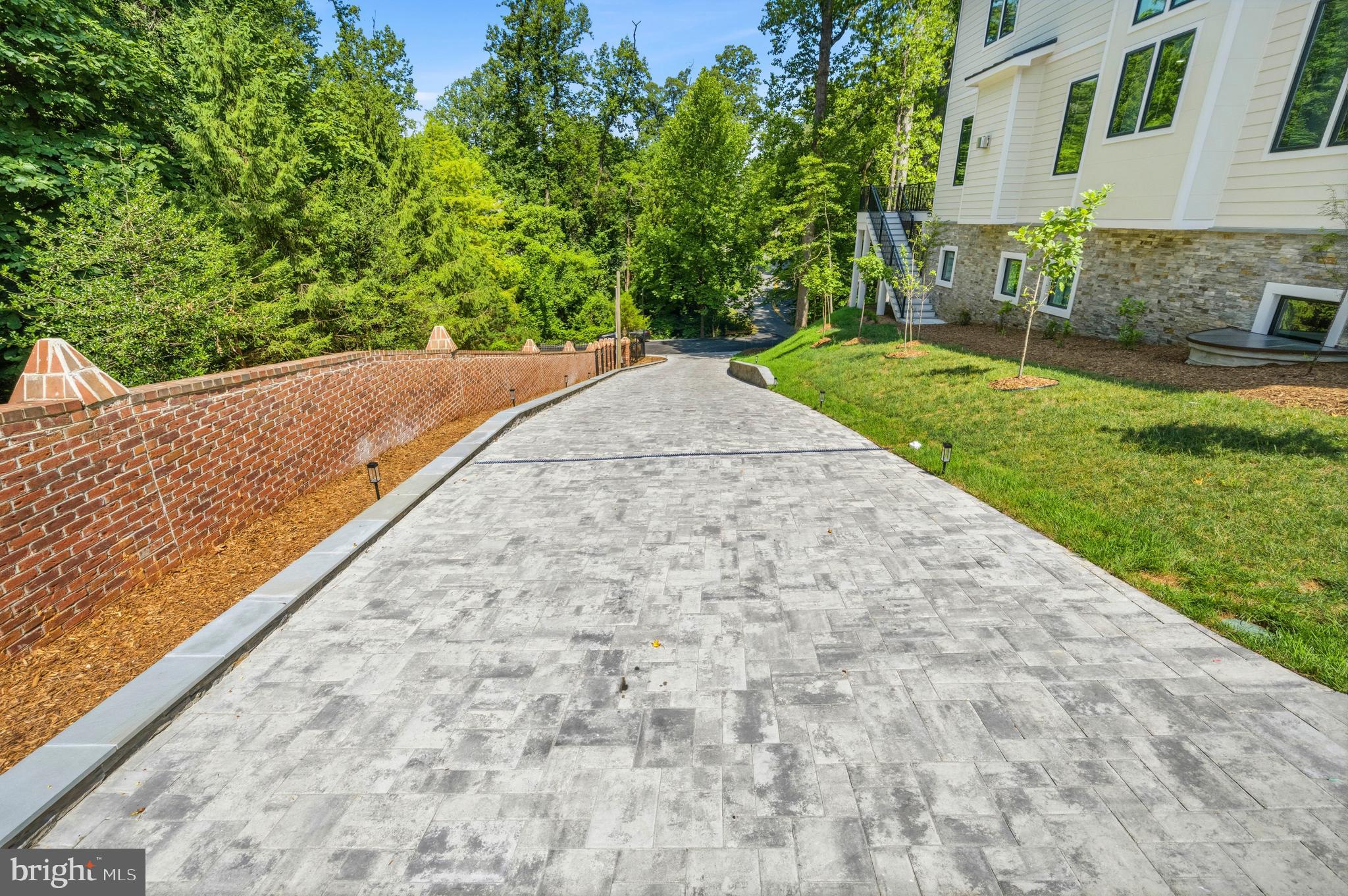 FRANKLIN PARK - Residential