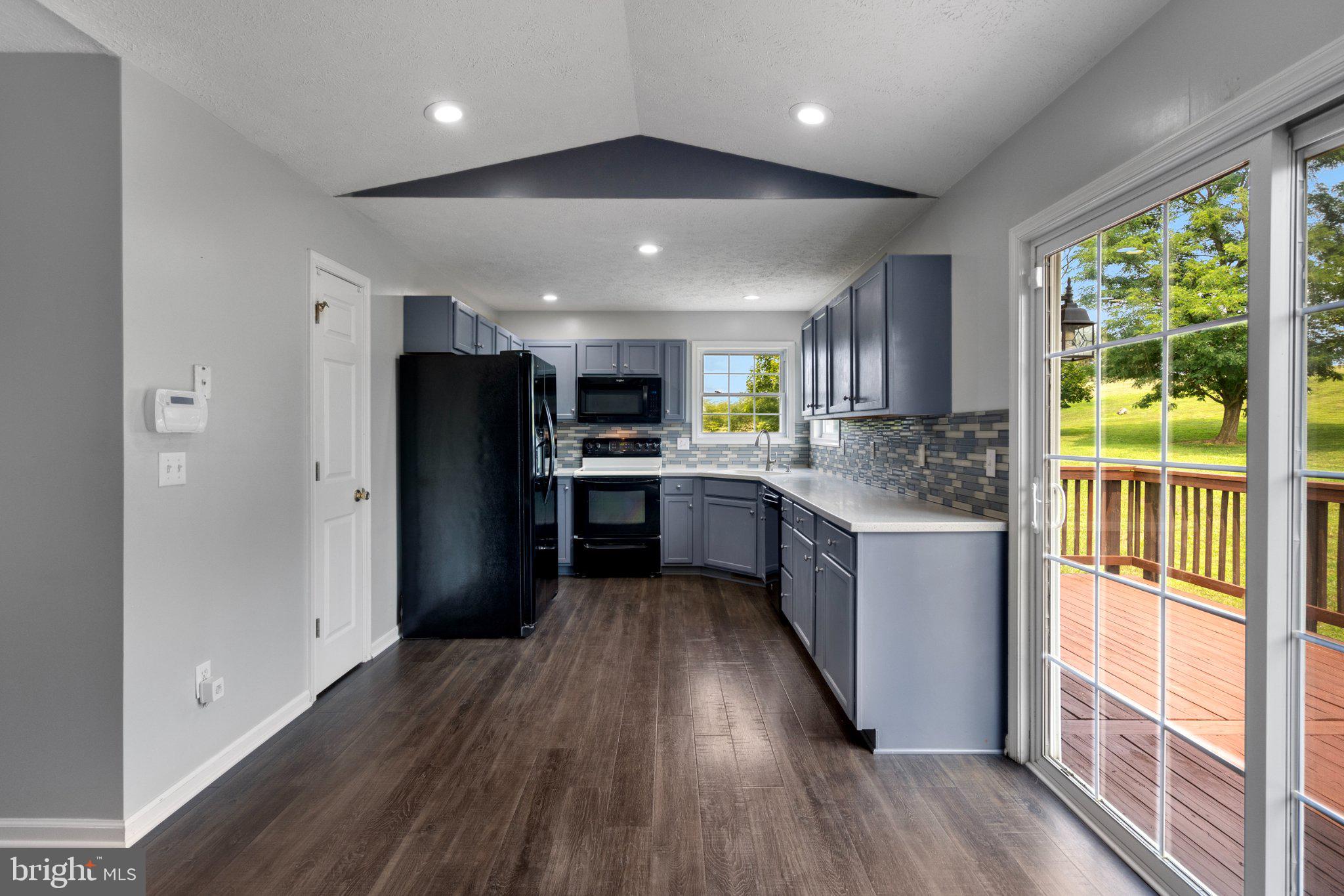SHADYSIDE - Residential
