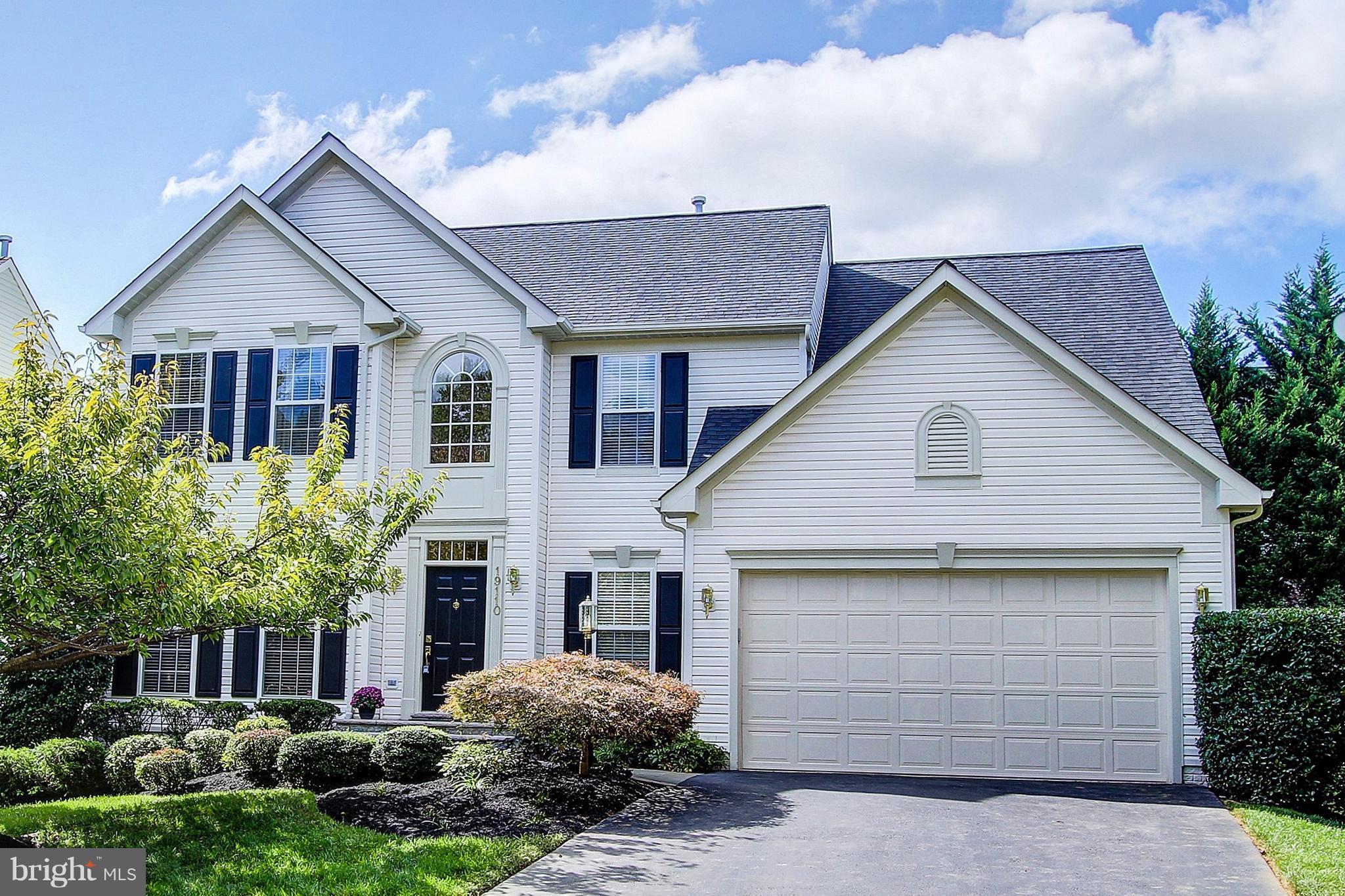 MANOR OAKS - Residential